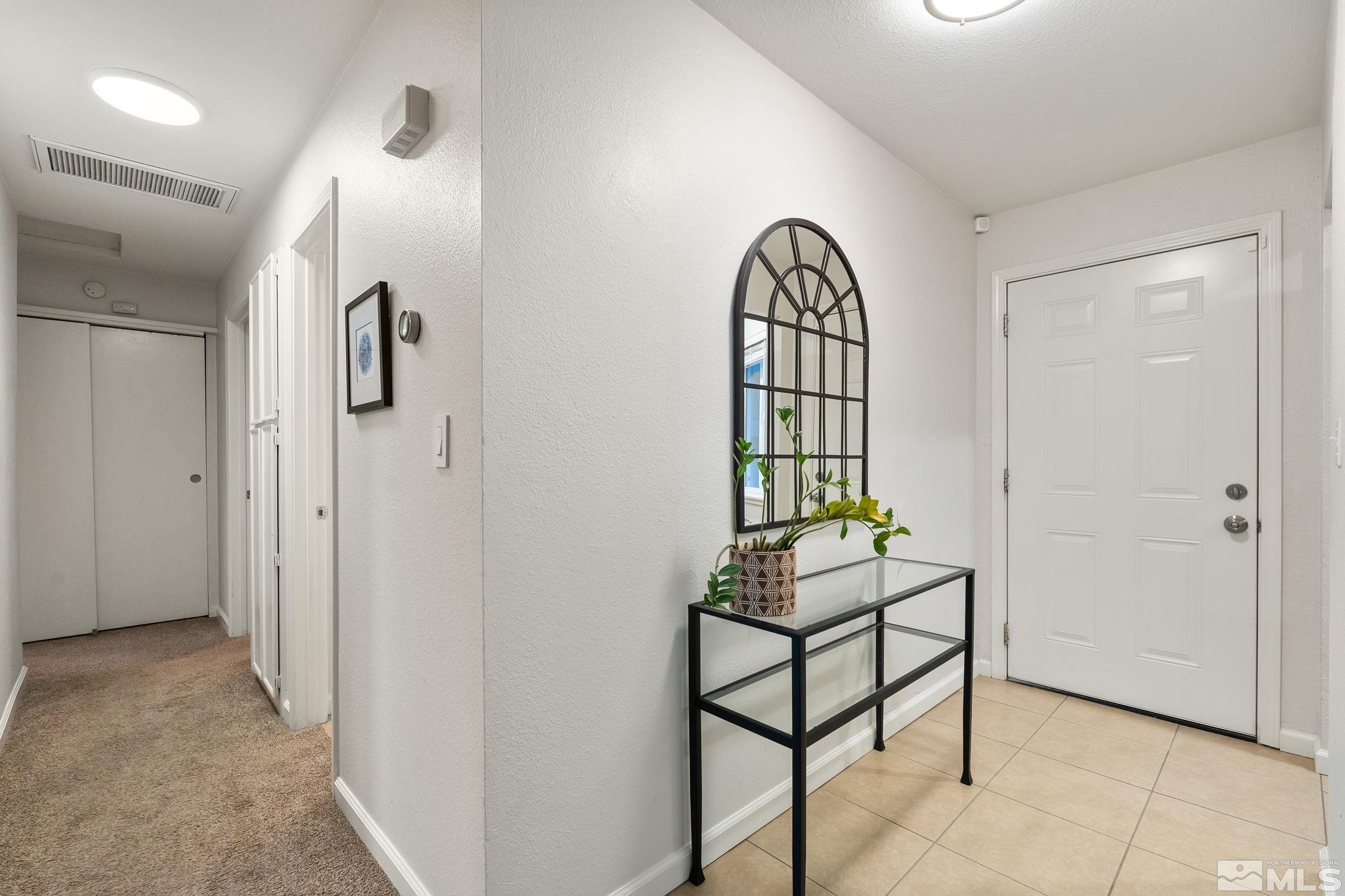 1475 Locksley Way Property Photo 4