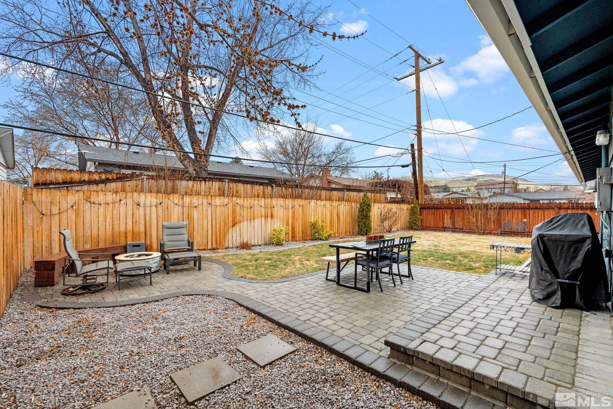 1475 Locksley Way Property Photo 31