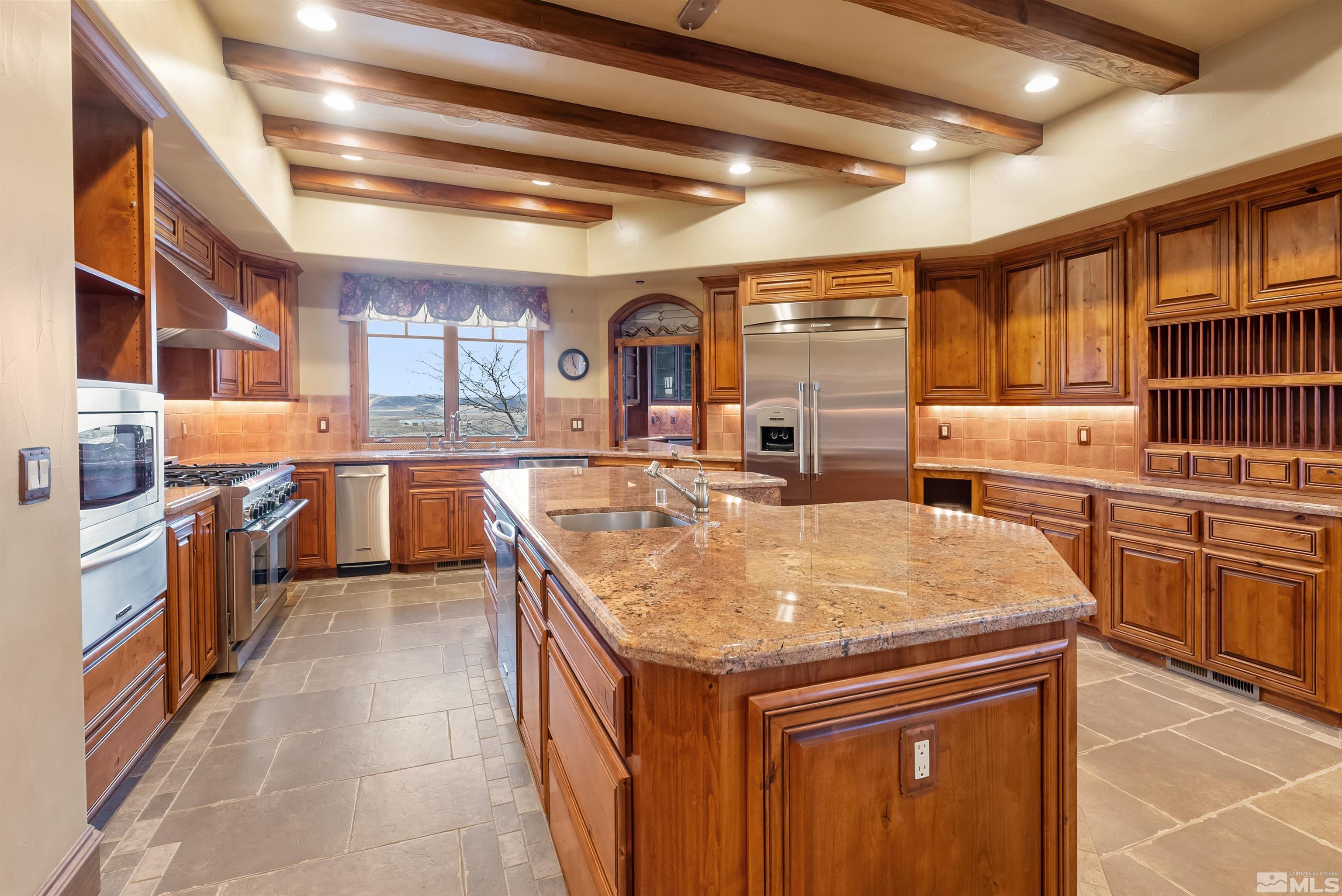 525 Cable Canyon Way Property Photo 14