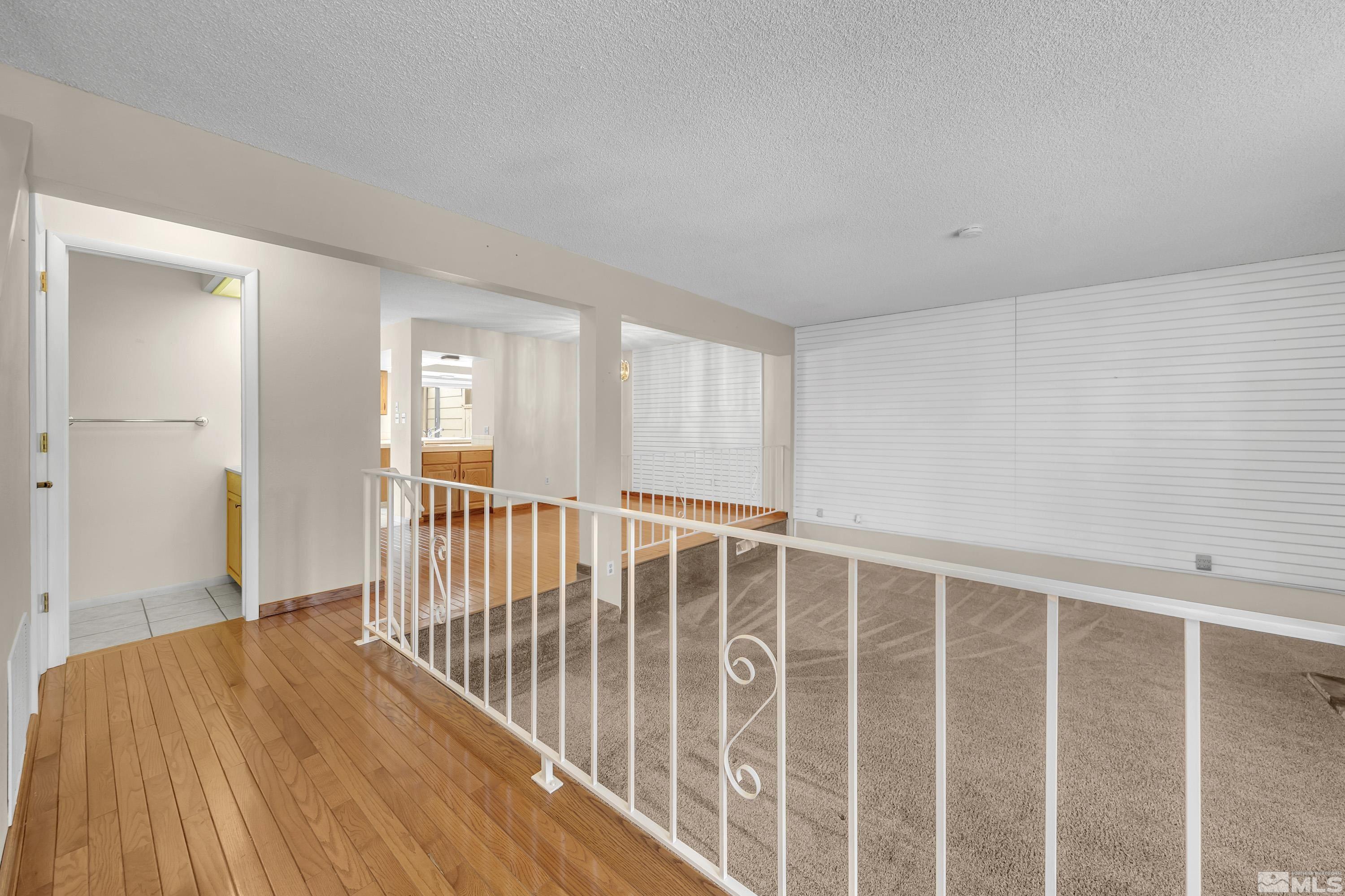 1465 Foster Dr Property Photo 2