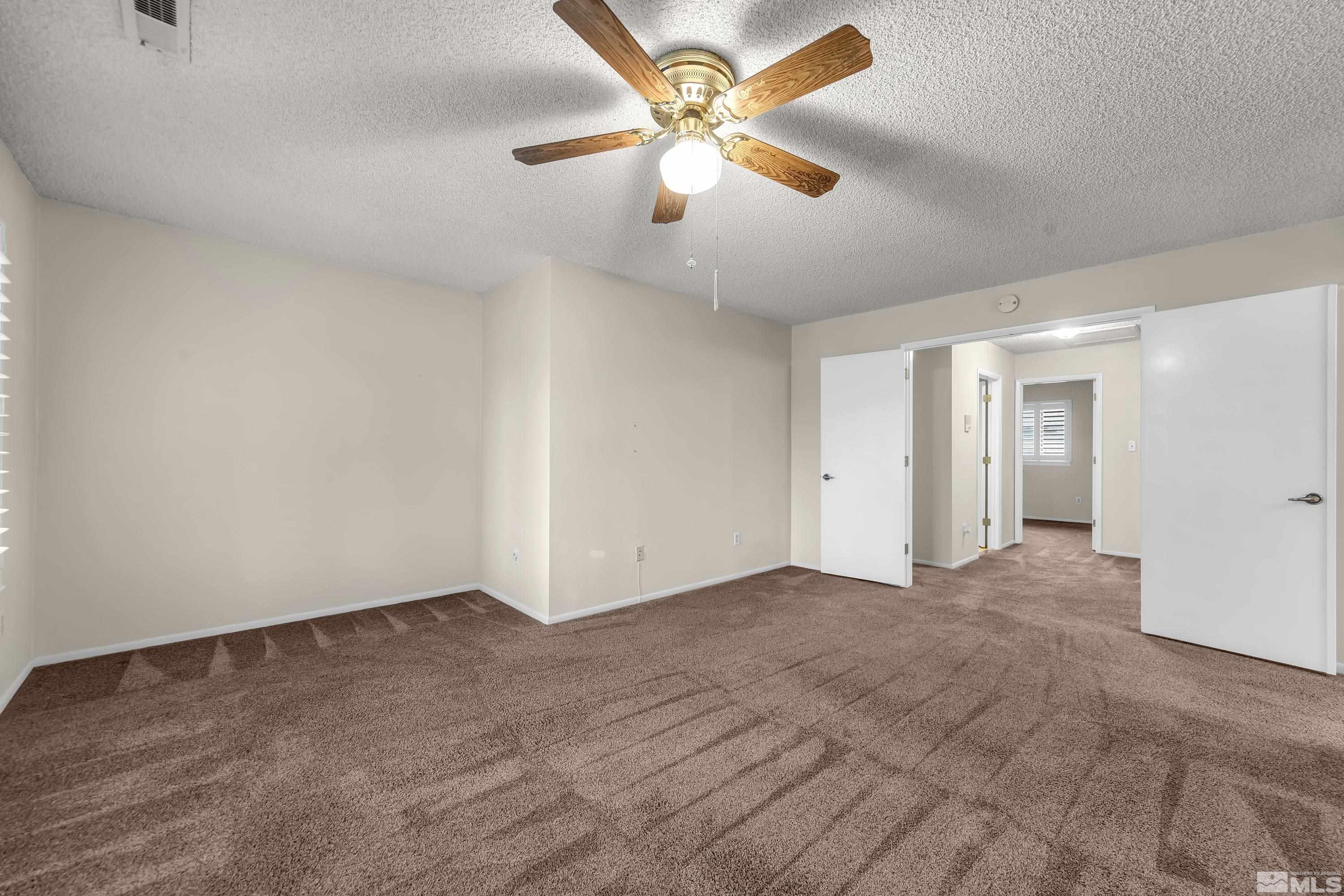 1465 Foster Dr Property Photo 10