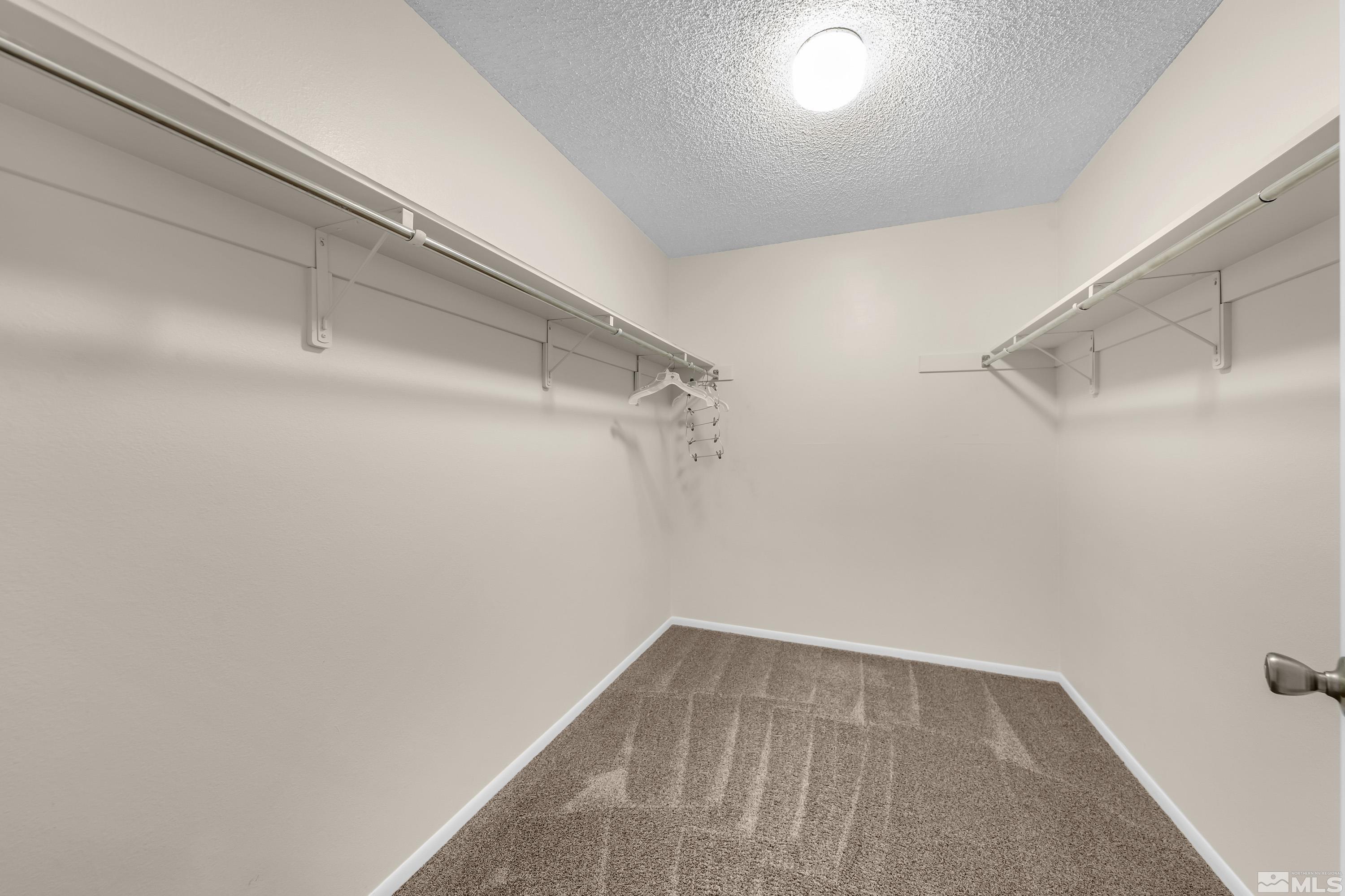1465 Foster Dr Property Photo 13