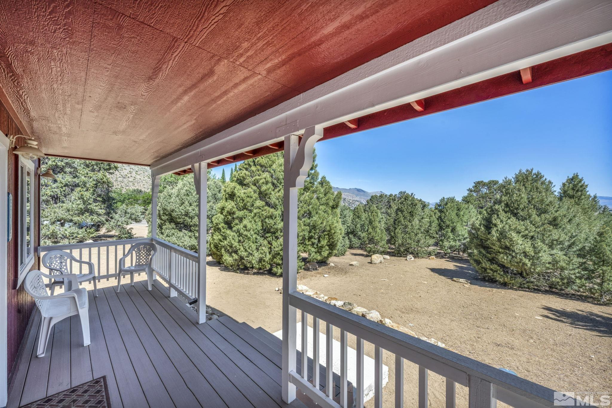 591 Pine Nut Rd Property Photo 4