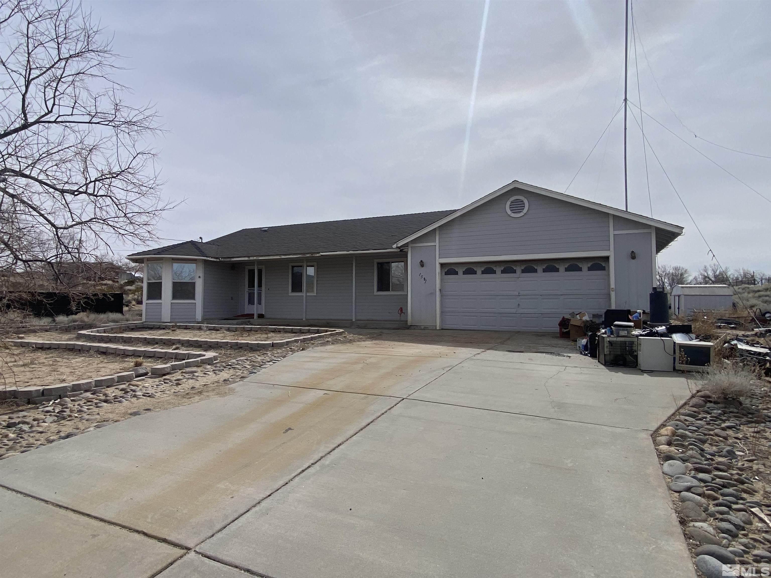 1581 Shirley St Property Photo