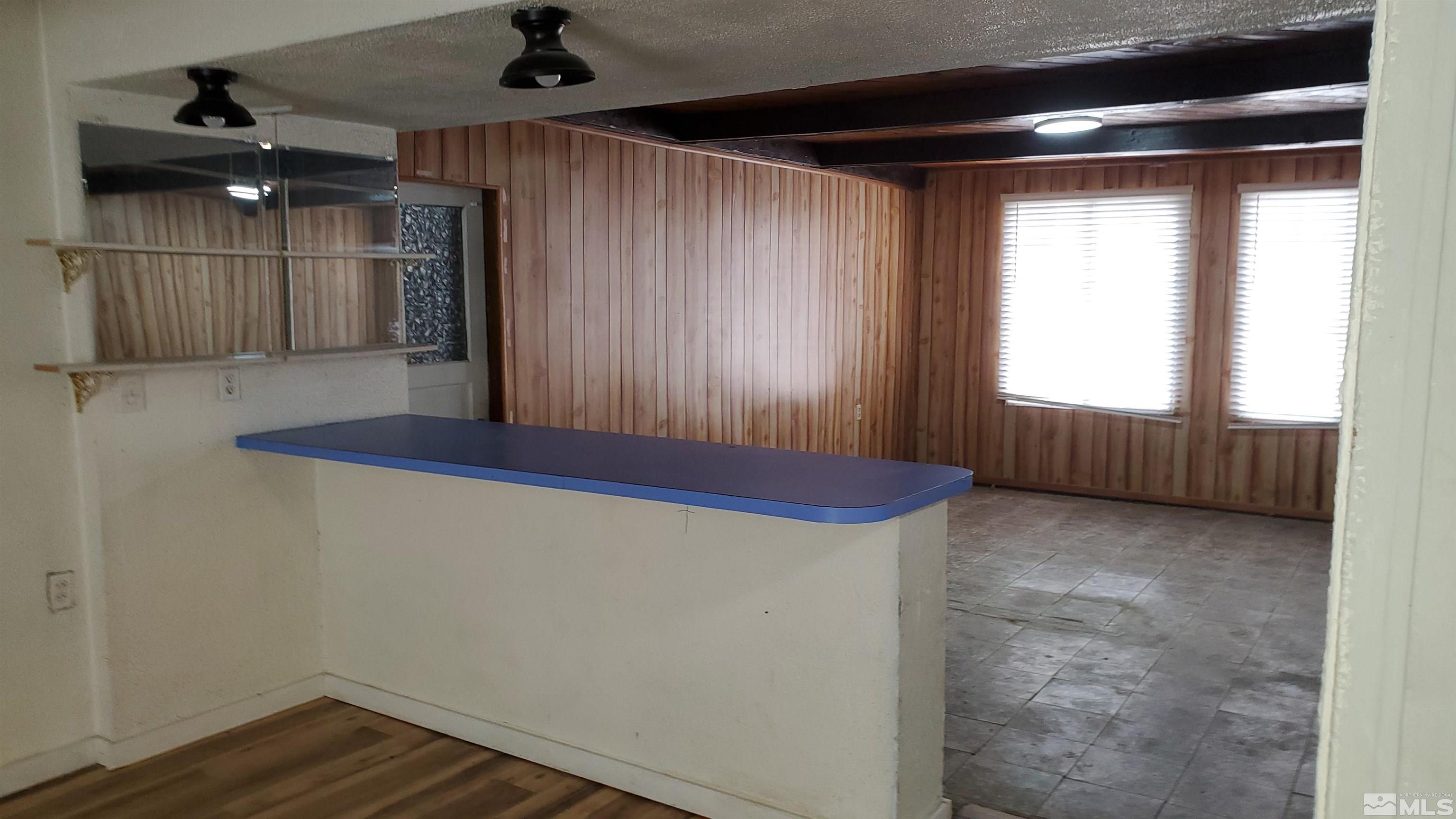 341 Baker Street Property Photo 8
