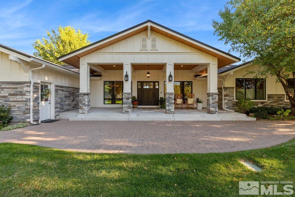 1965 Palmira Drive Property Photo 5