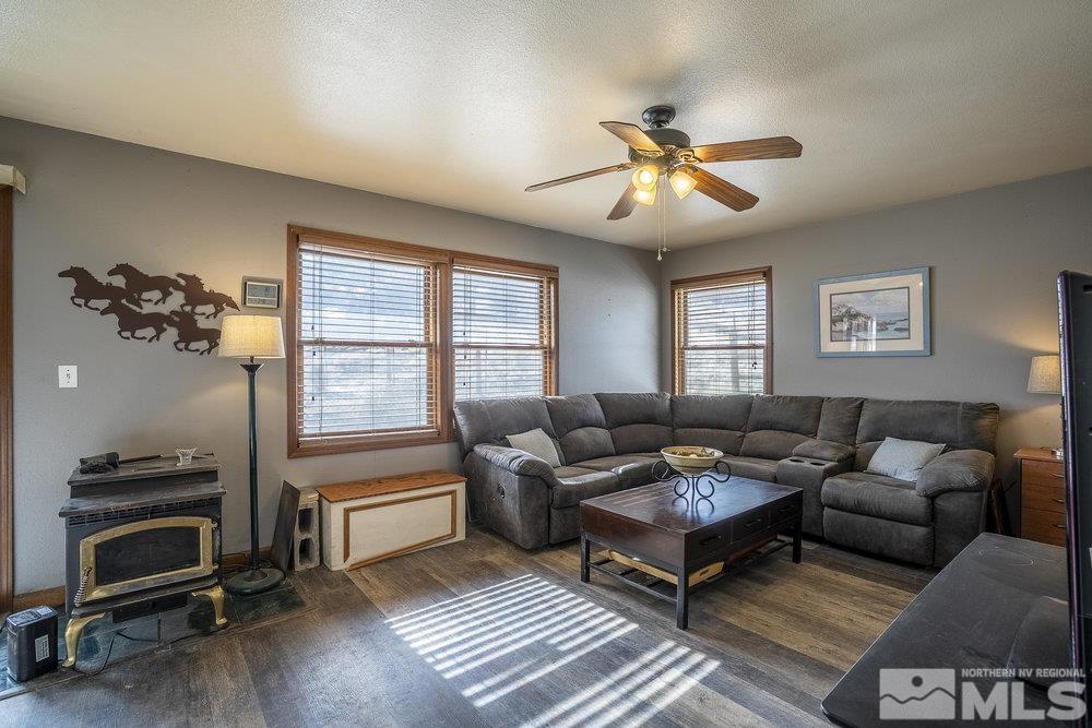 21805 Adobe Rd Property Photo 5