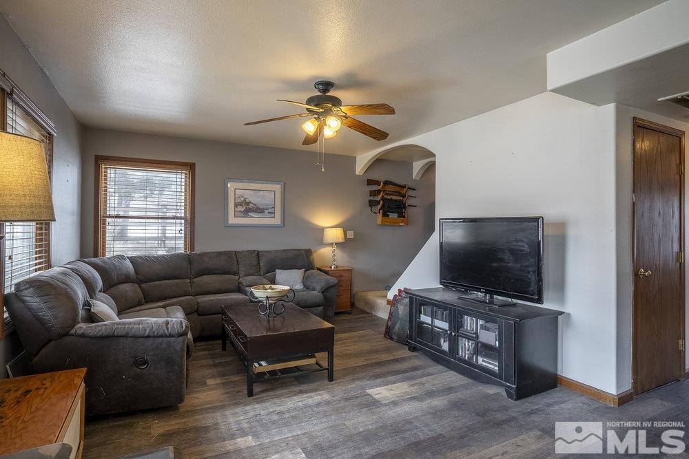 21805 Adobe Rd Property Photo 6