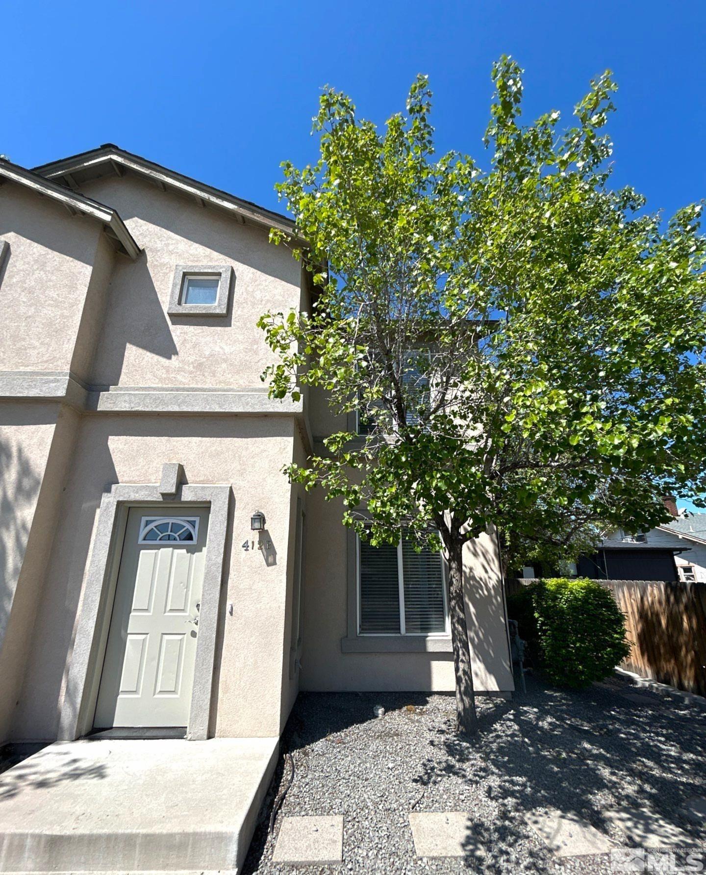 412 10th Street Property Photo 1