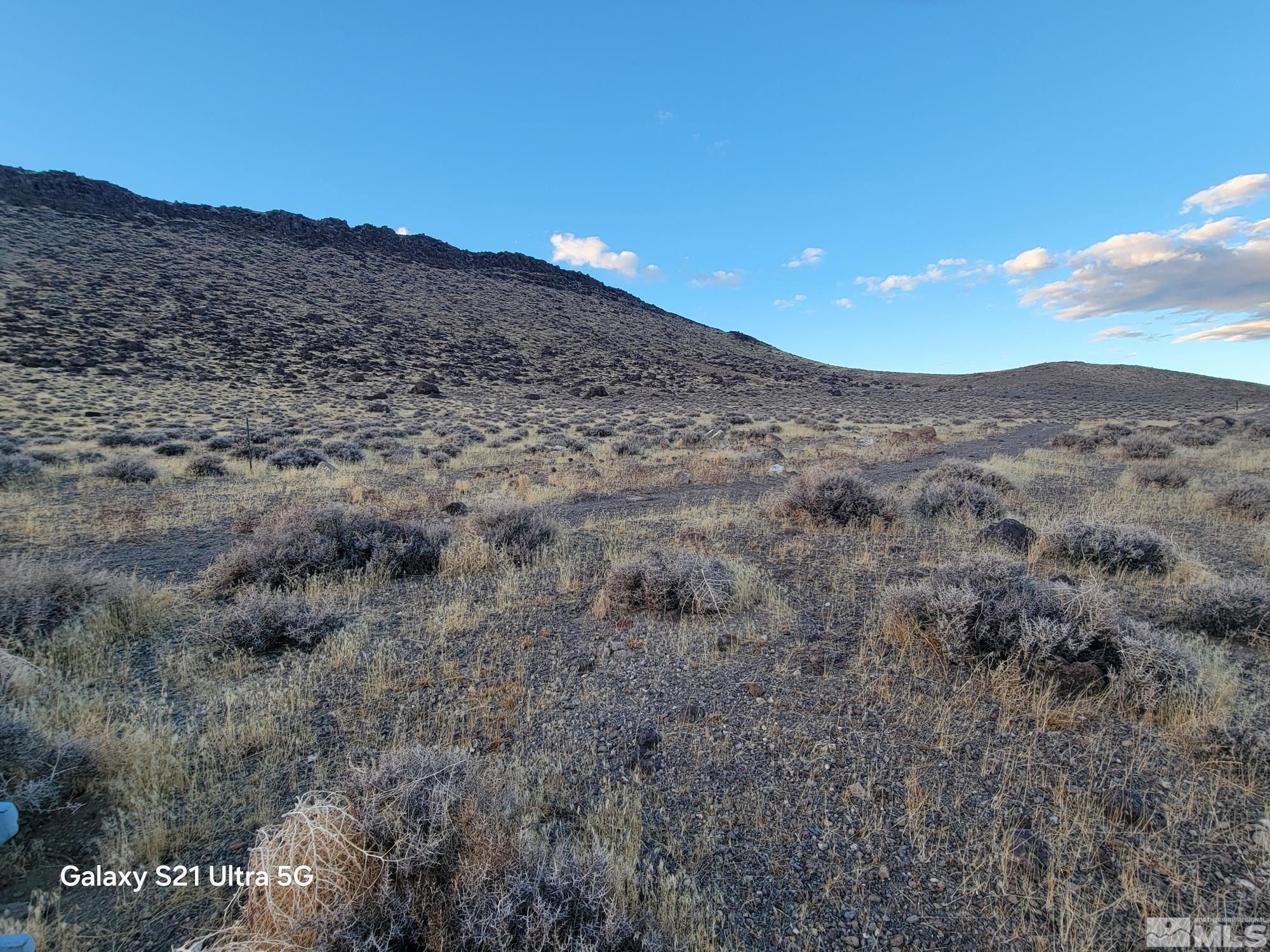 8575 S Hwy 95a Property Photo 2