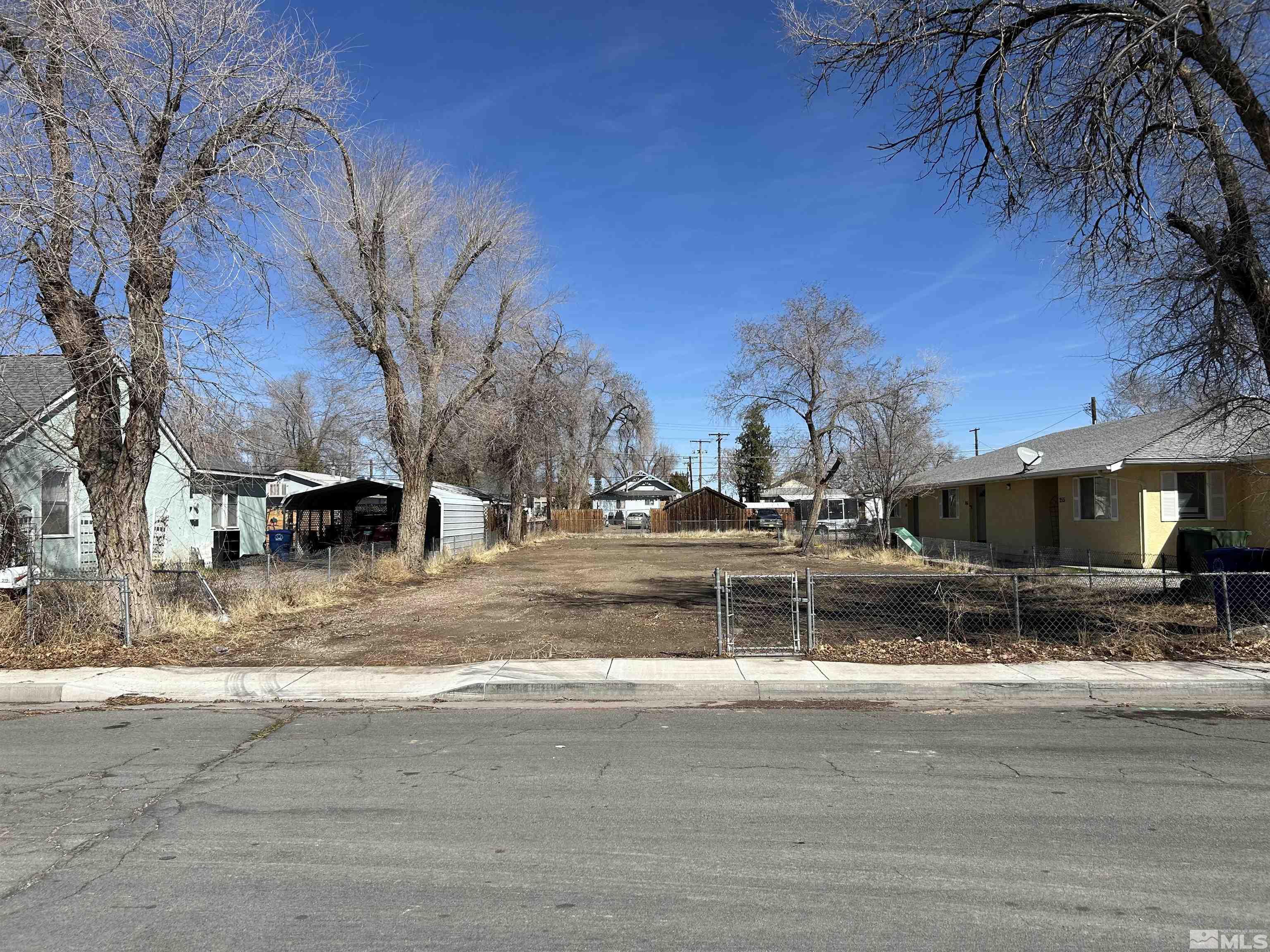 245 E Fairview St Property Photo 2