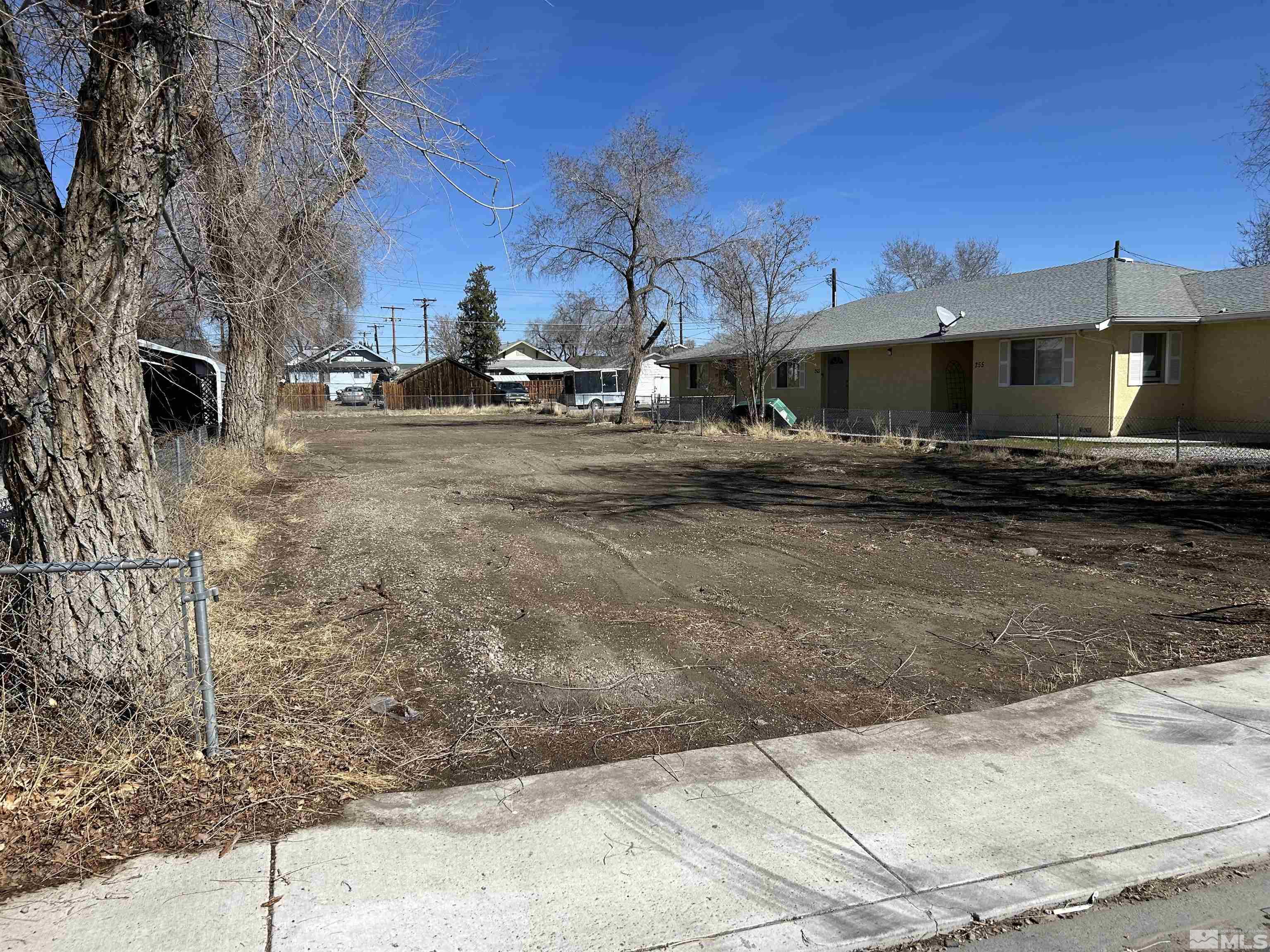 245 E Fairview St Property Photo 3