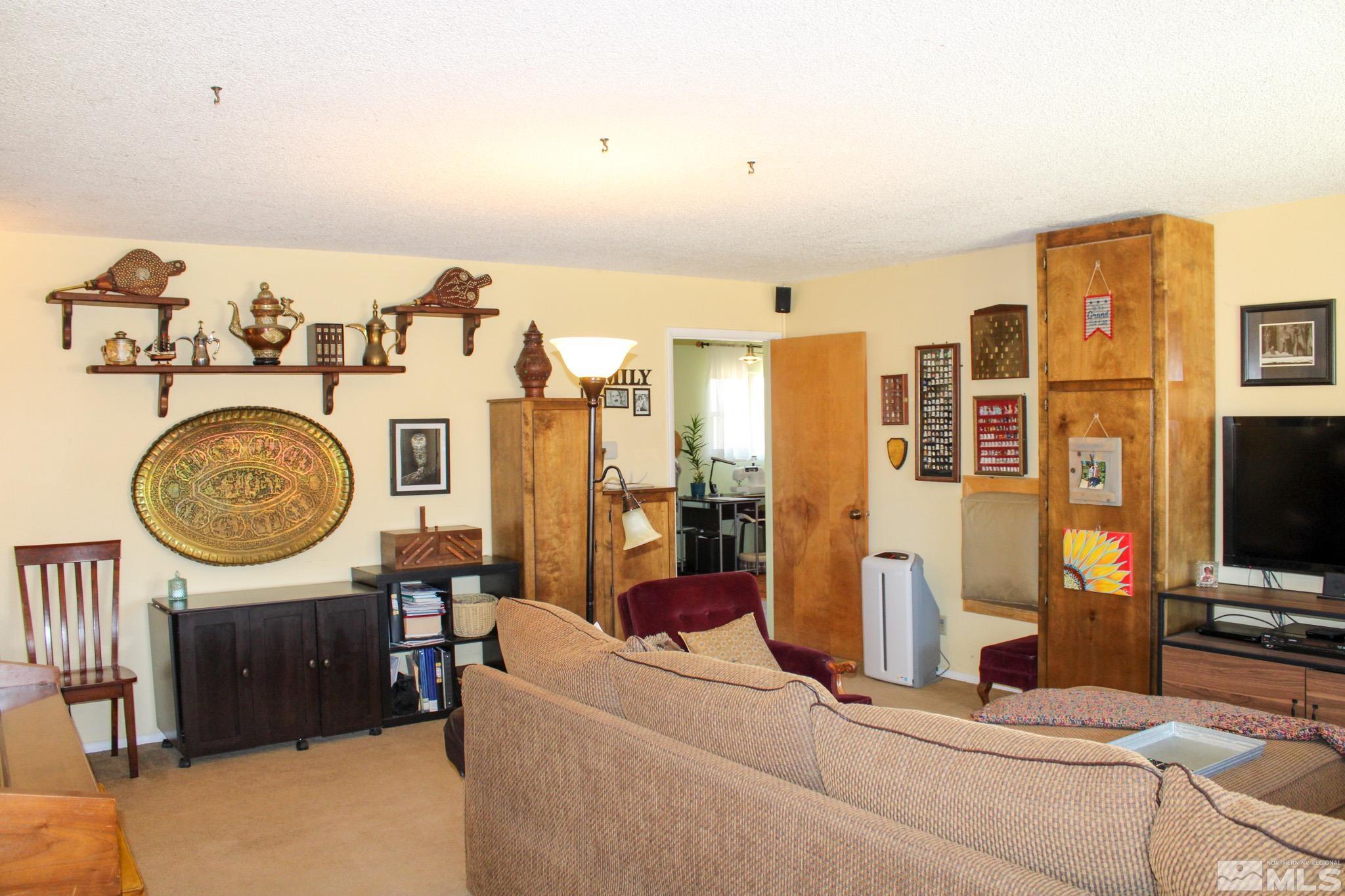 50 N Canal Dr Property Photo 8