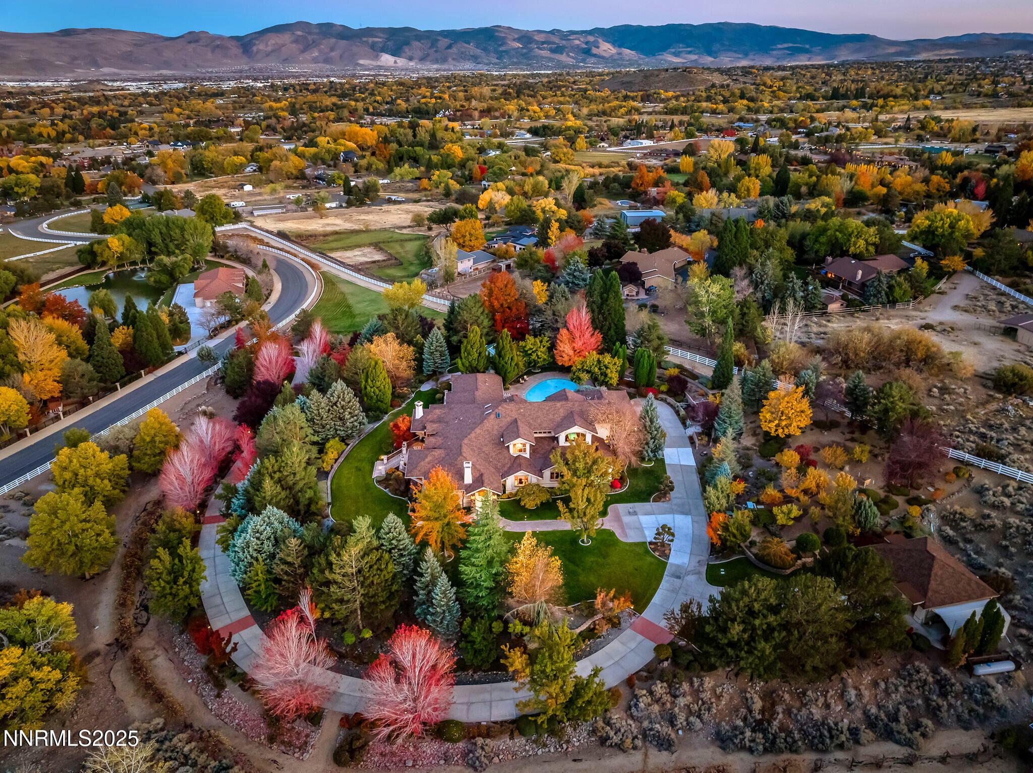 2185 Kinney Lane Property Photo 1