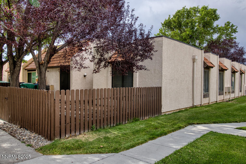 1015 Baywood Drive Property Photo 1