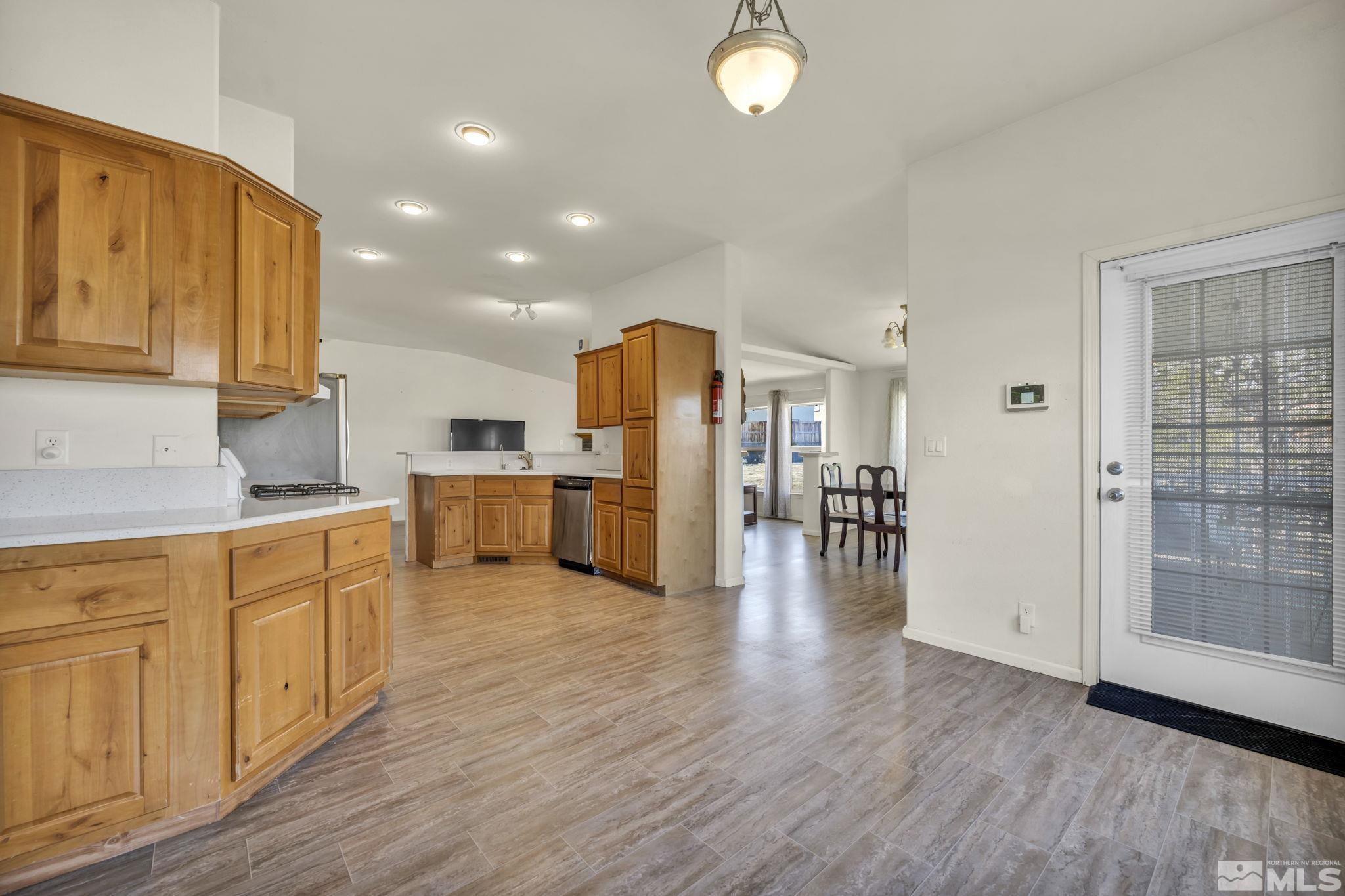 8997 Rising Moon Drive Property Photo 7