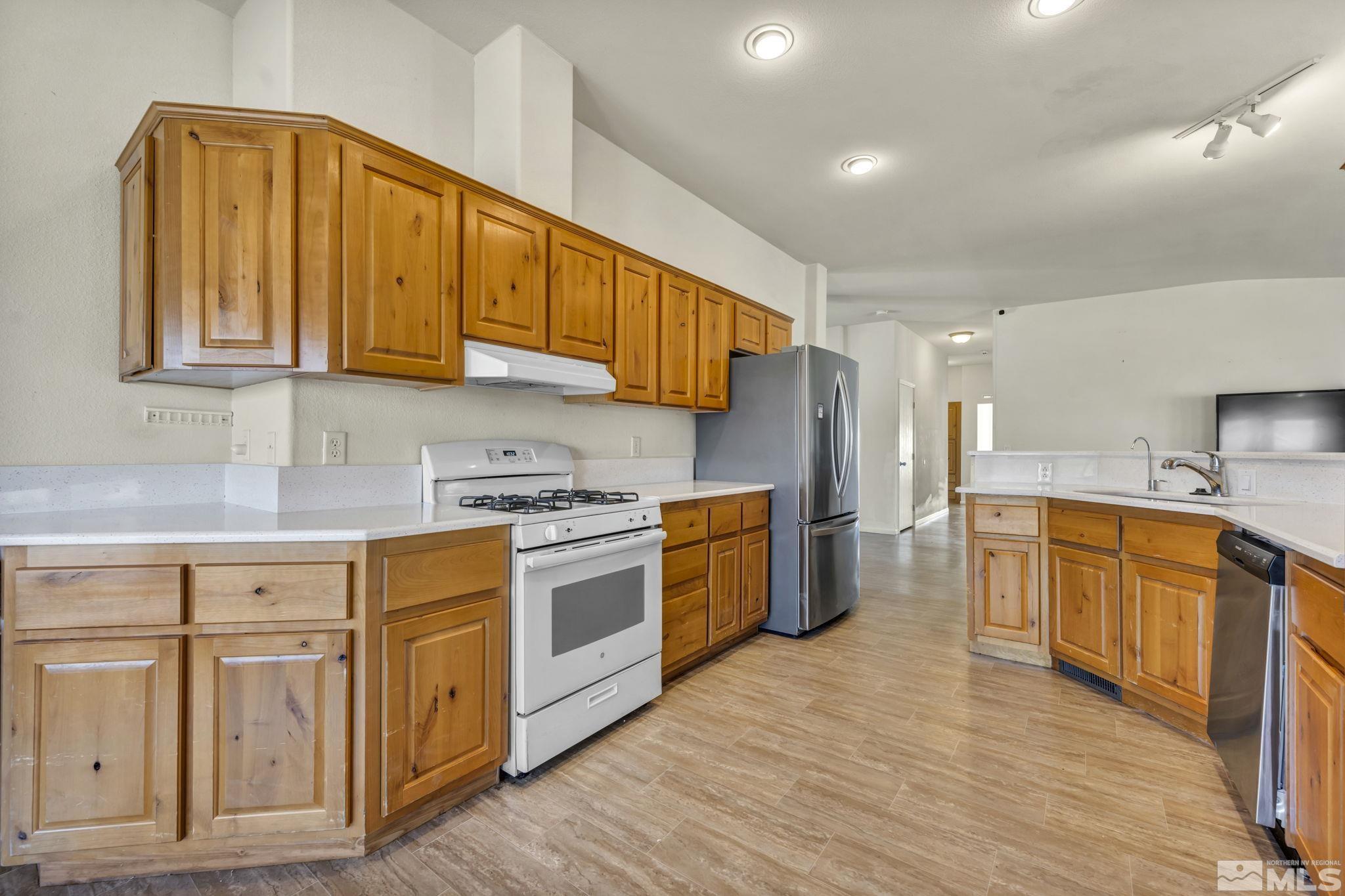 8997 Rising Moon Drive Property Photo 8