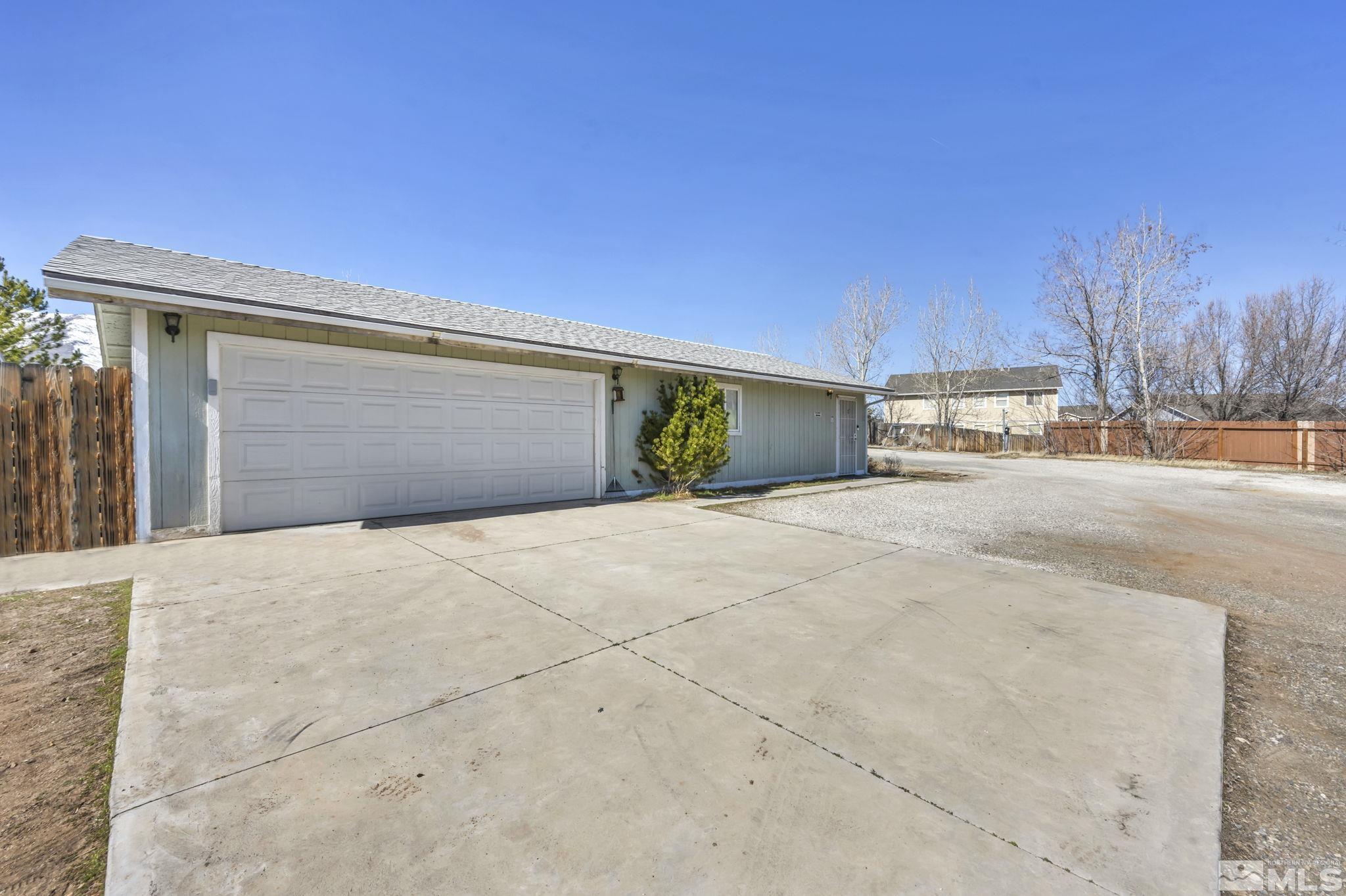 8997 Rising Moon Drive Property Photo 28