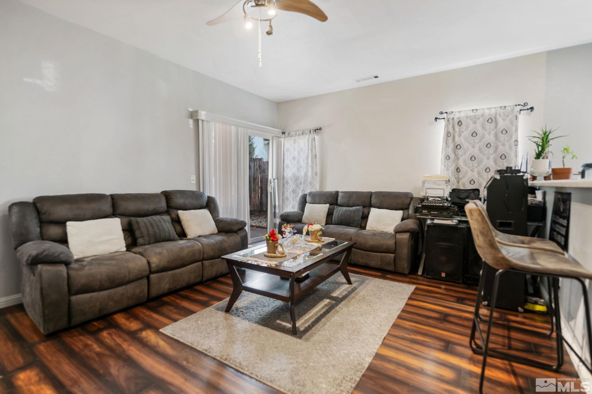 9660 Stoney Creek Way Property Photo 17