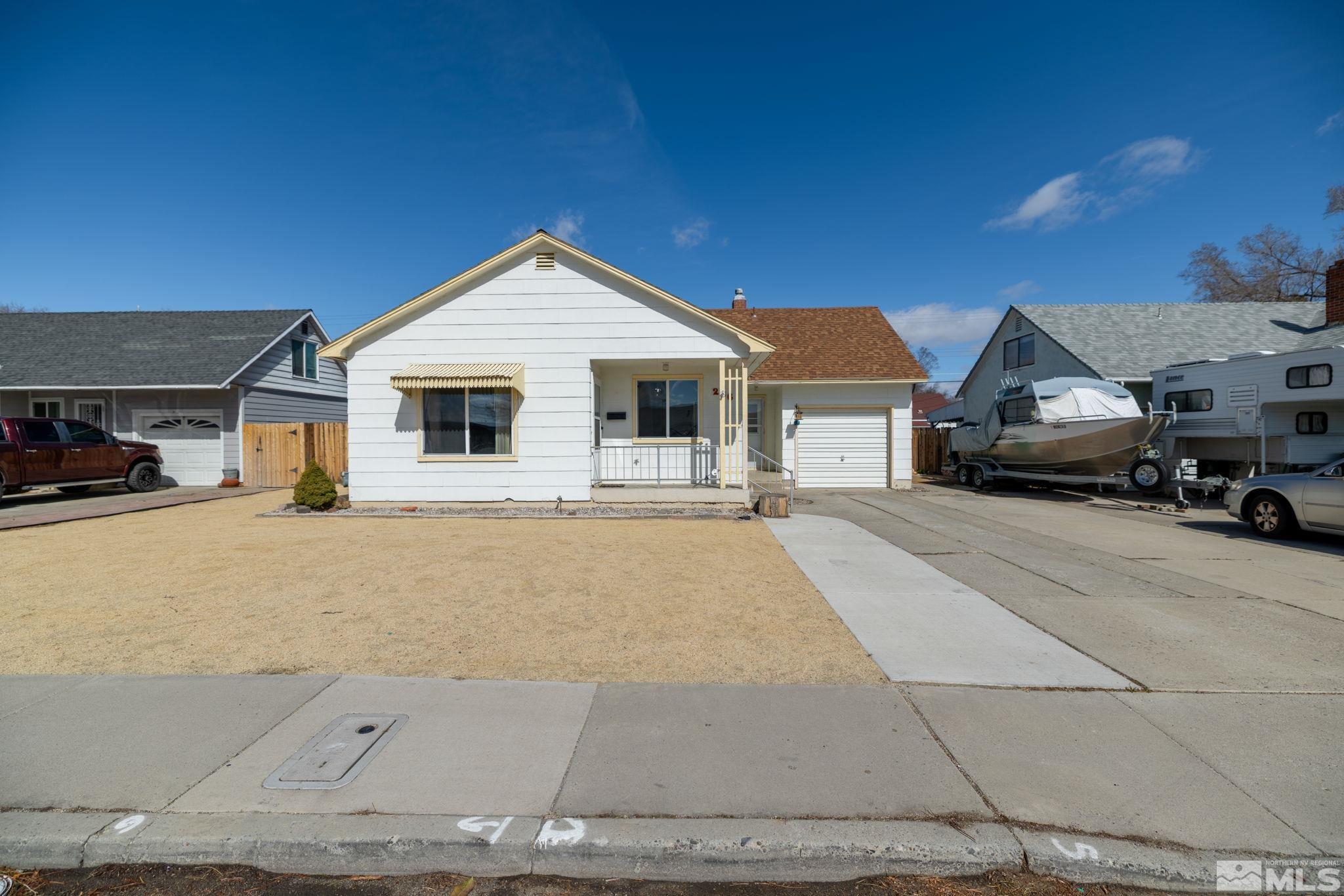 256 Prater Way Property Photo
