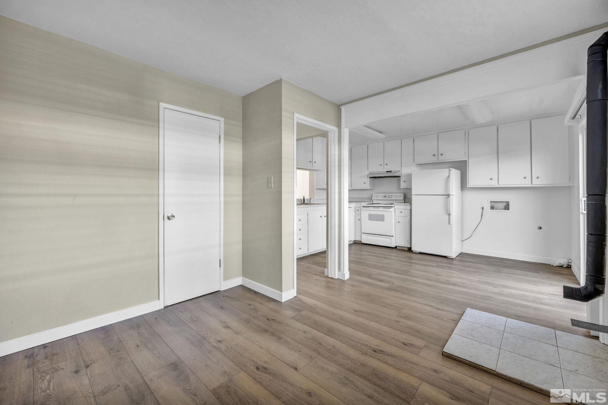 435 Pine Meadows Dr #33 Property Photo 6