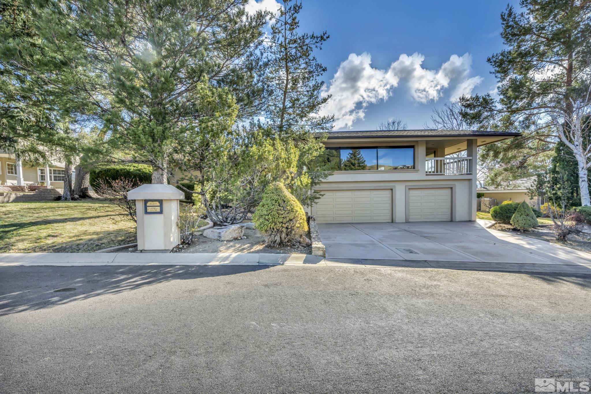 2570 Spinnaker Drive Property Photo 2