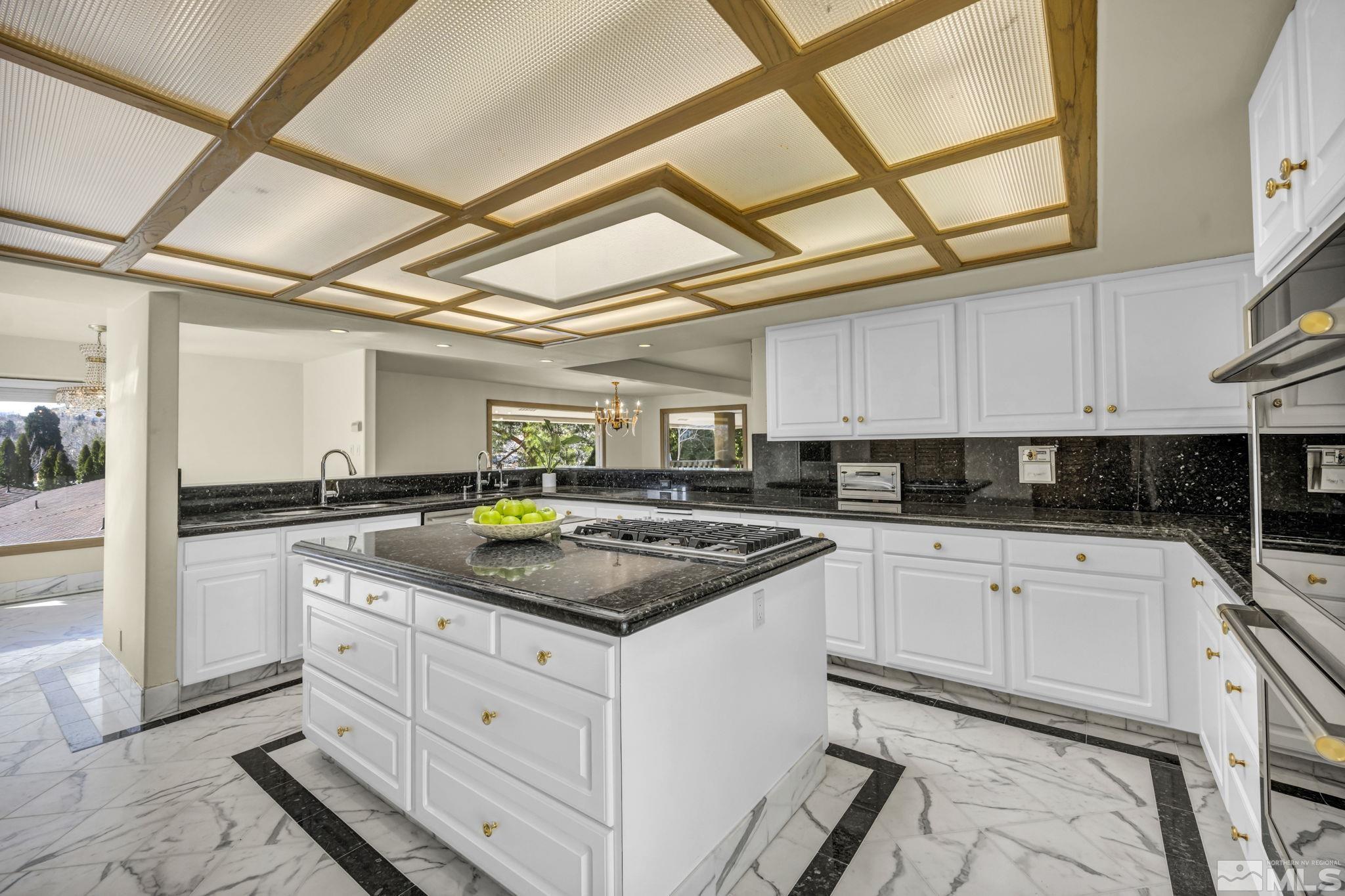 2570 Spinnaker Drive Property Photo 11