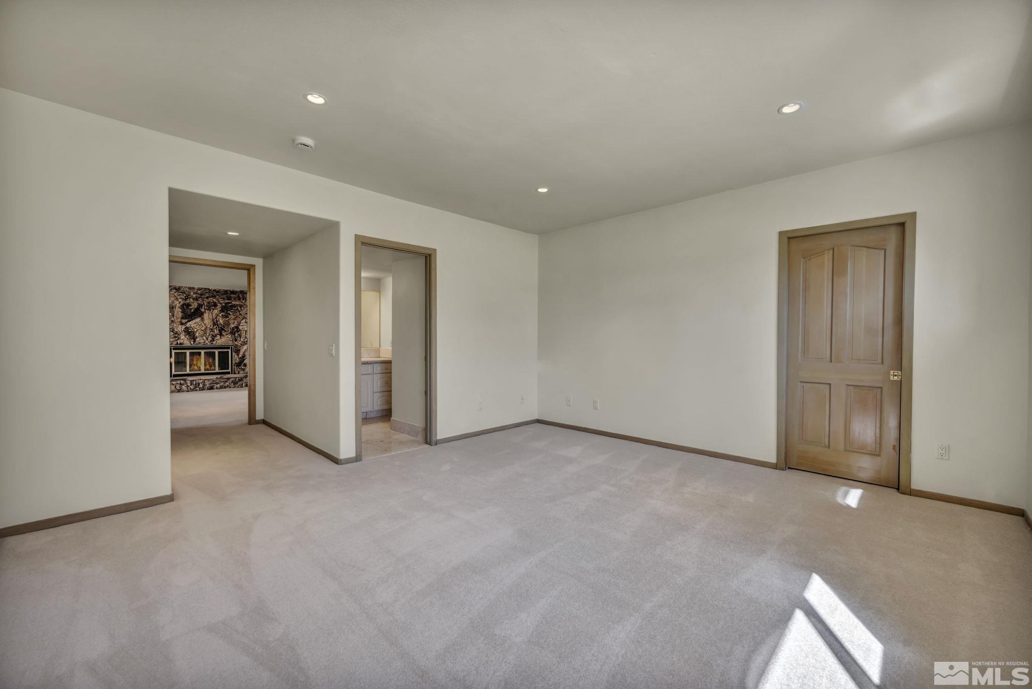 2570 Spinnaker Drive Property Photo 19