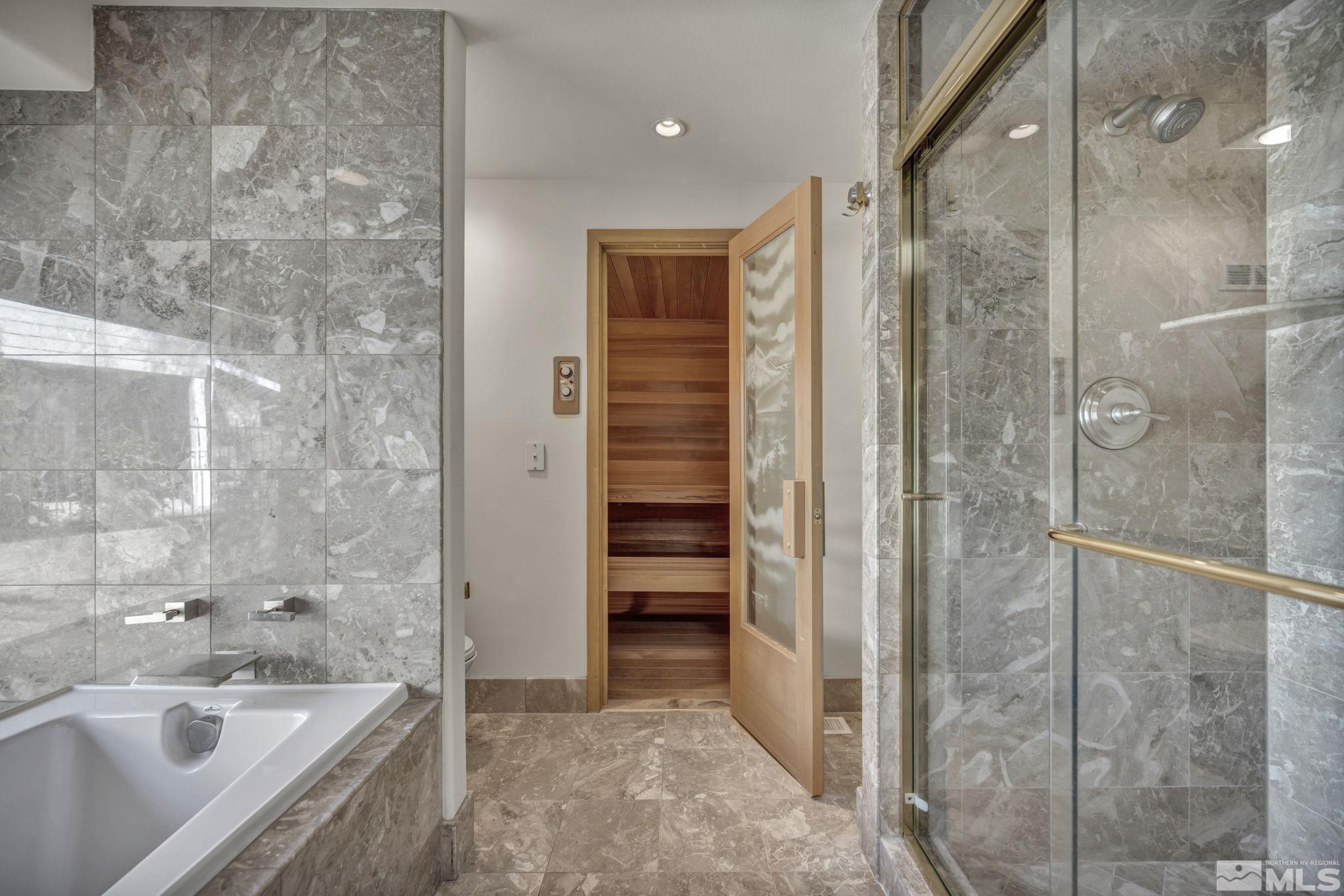 2570 Spinnaker Drive Property Photo 21