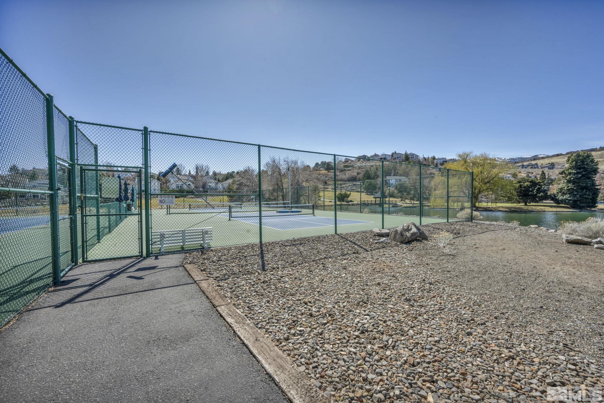 2570 Spinnaker Drive Property Photo 33