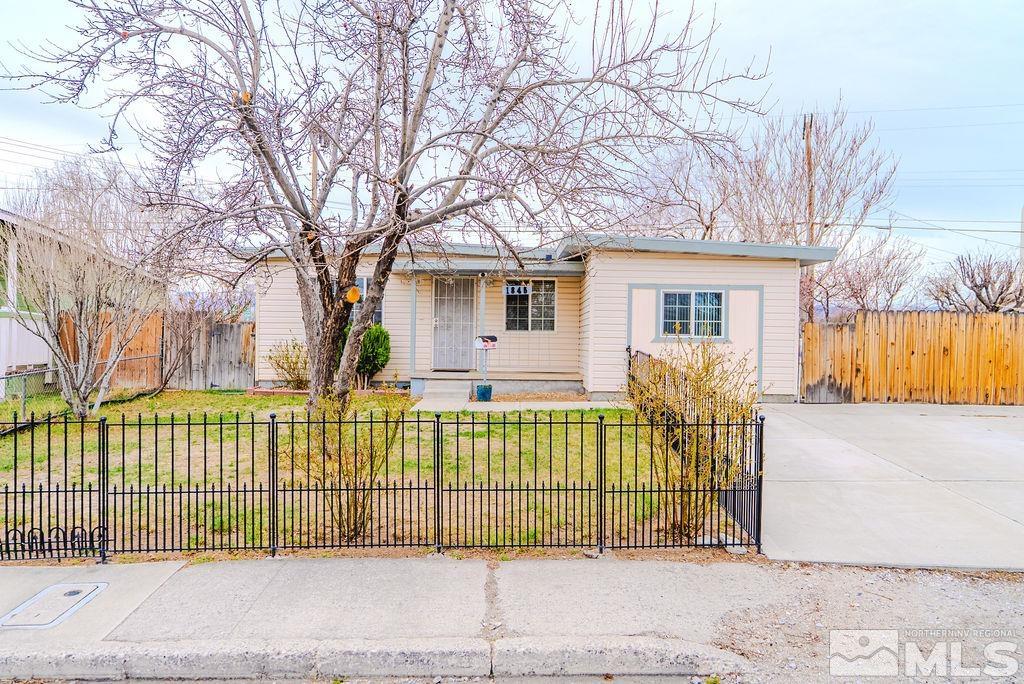 1845 Auburn Way Property Photo 1