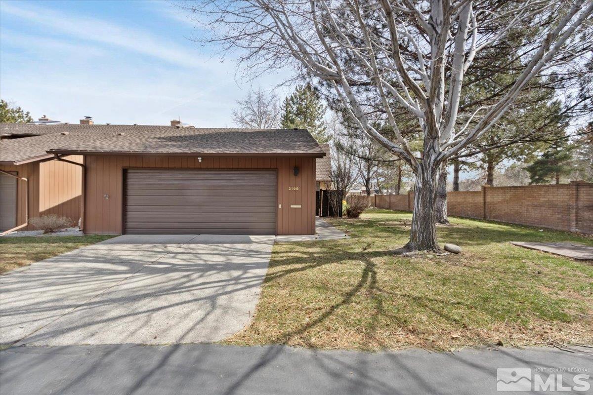 2108 Chicory Way Property Photo 1