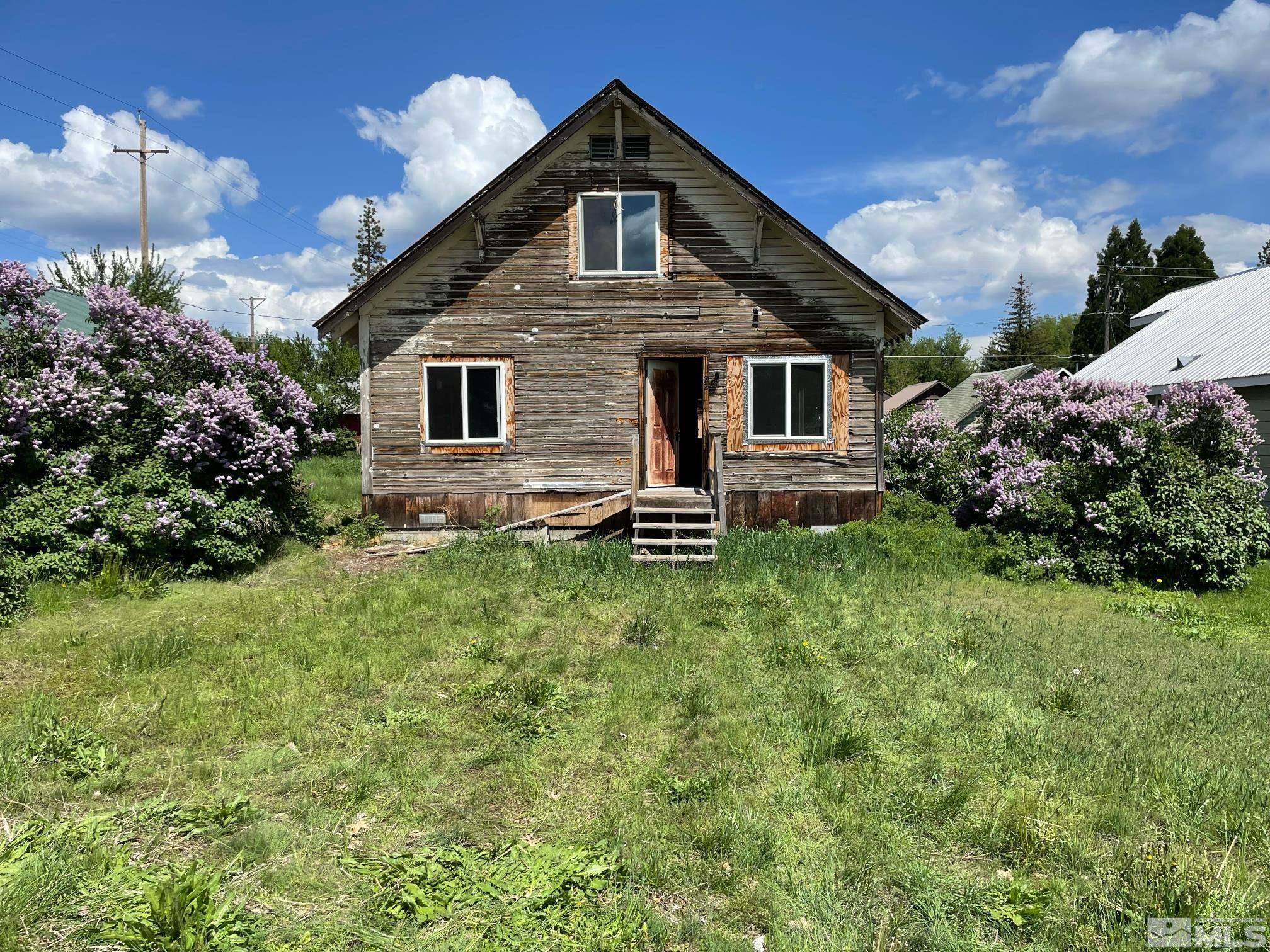 122 Fir St Property Photo