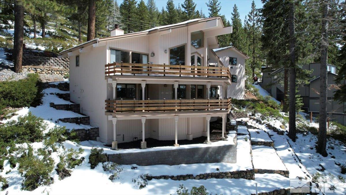 449 Fairview Boulevard Property Photo 3