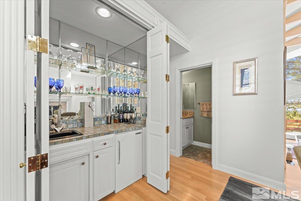 449 Fairview Boulevard Property Photo 12