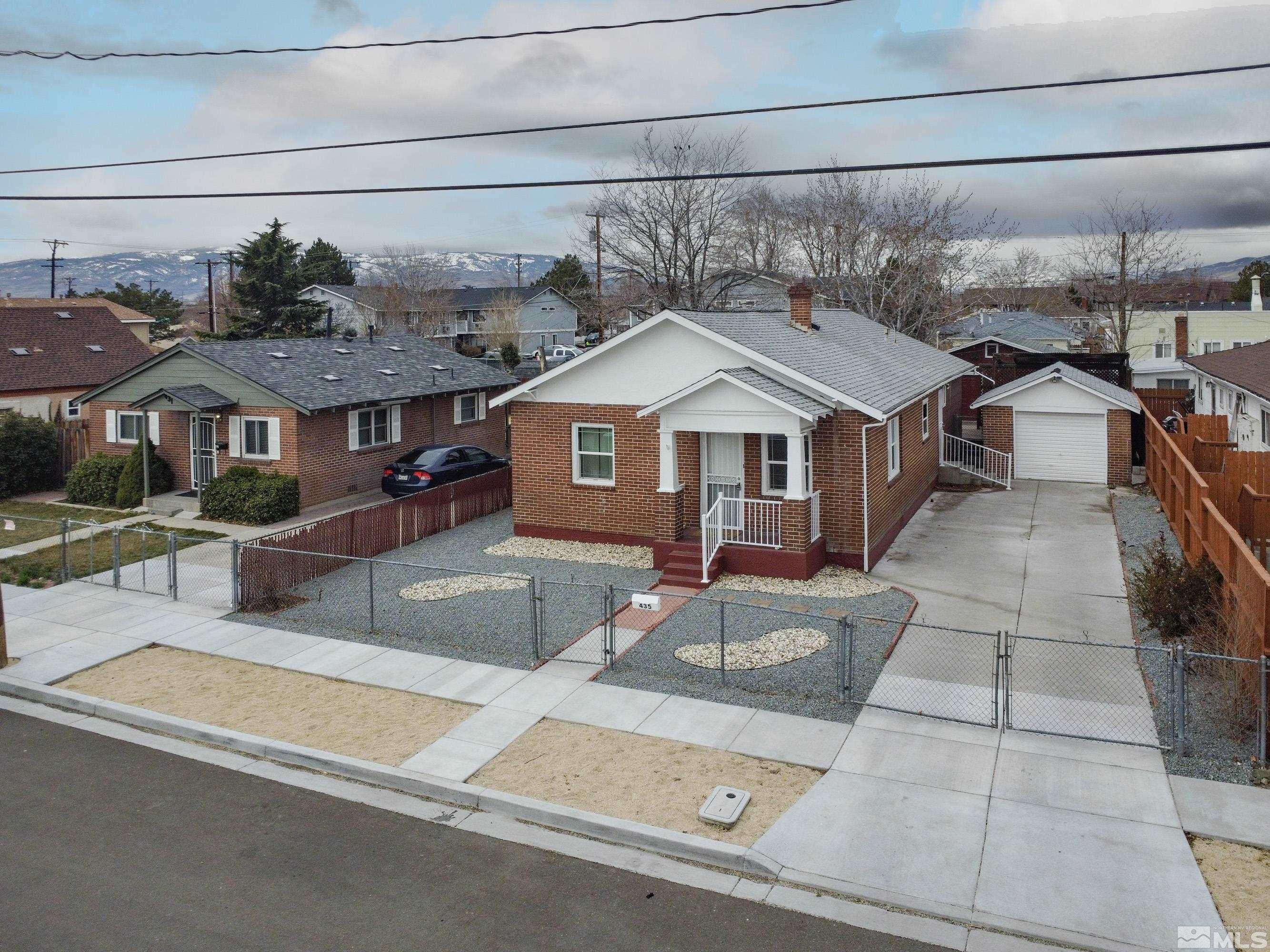 435 14th Street Property Photo
