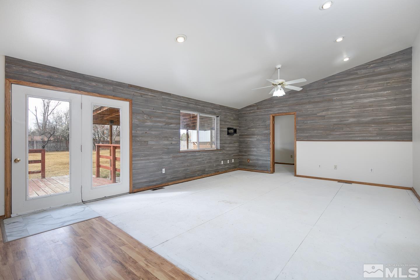 200 Lewis Lane Property Photo 2