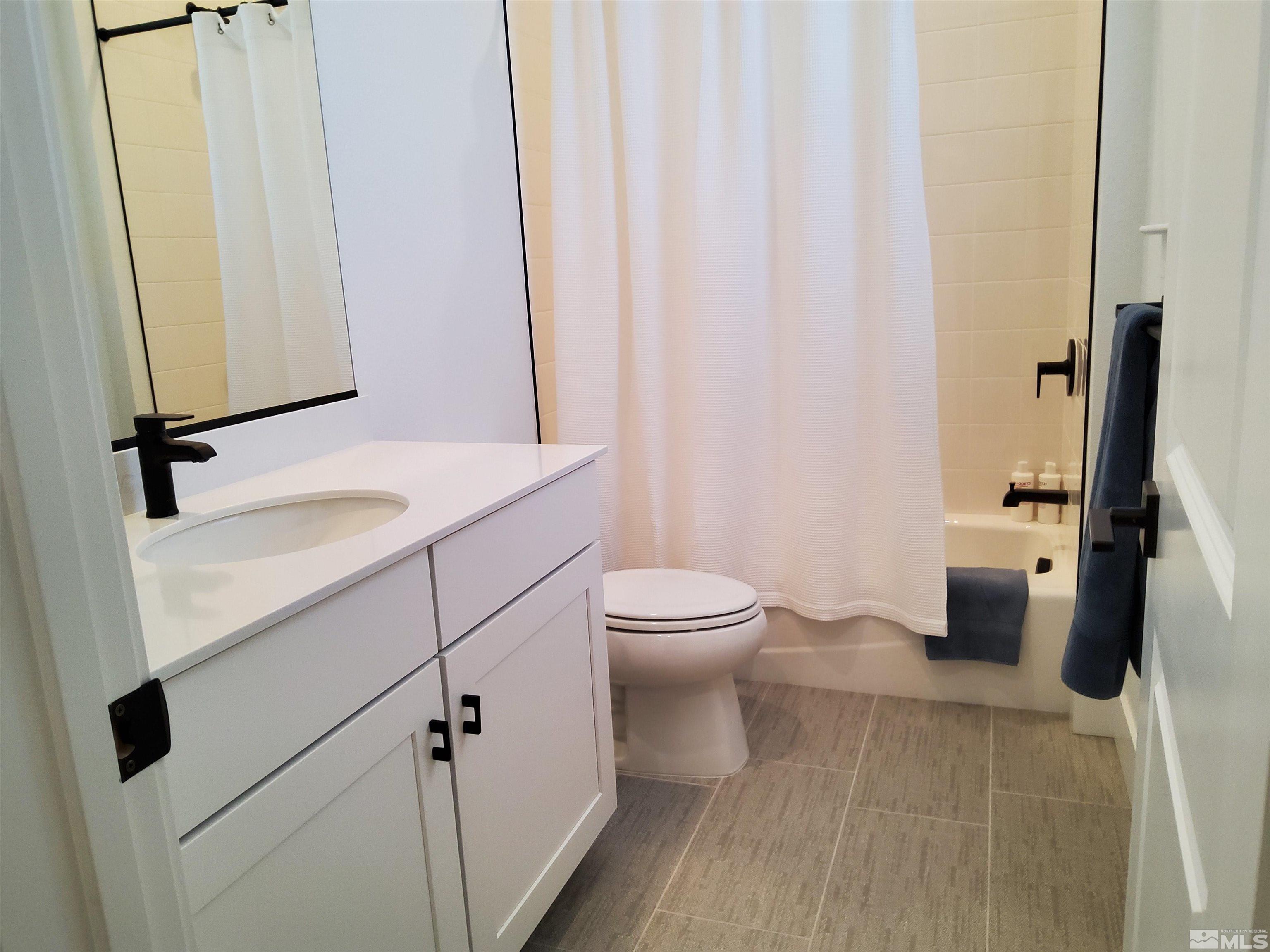 5449 Side Saddle Trail Property Photo 5
