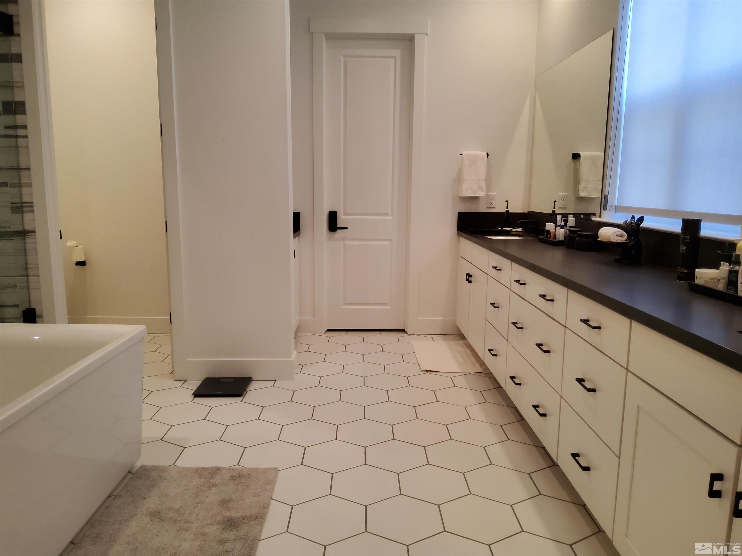 5449 Side Saddle Trail Property Photo 27