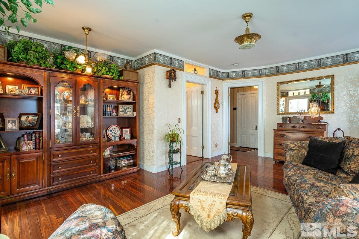 182 Mill Street Property Photo 8