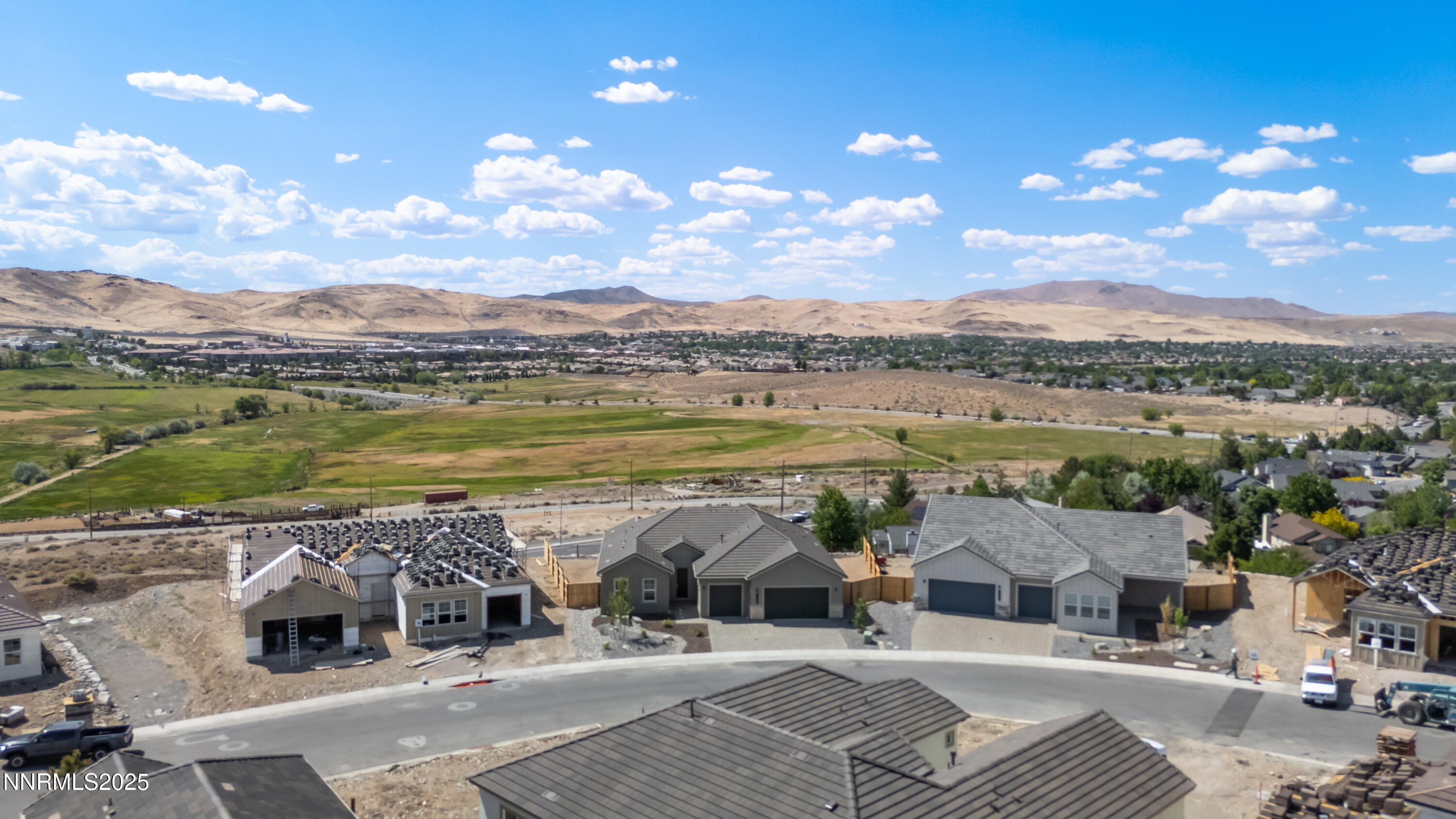 1325 Silver View Cir Property Photo 5