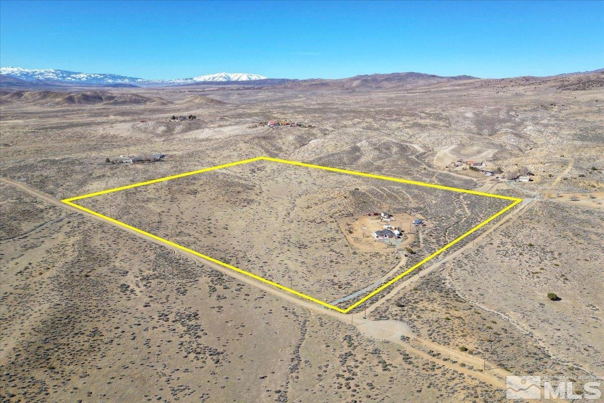 5025 Jackrabbit Road Property Photo 2