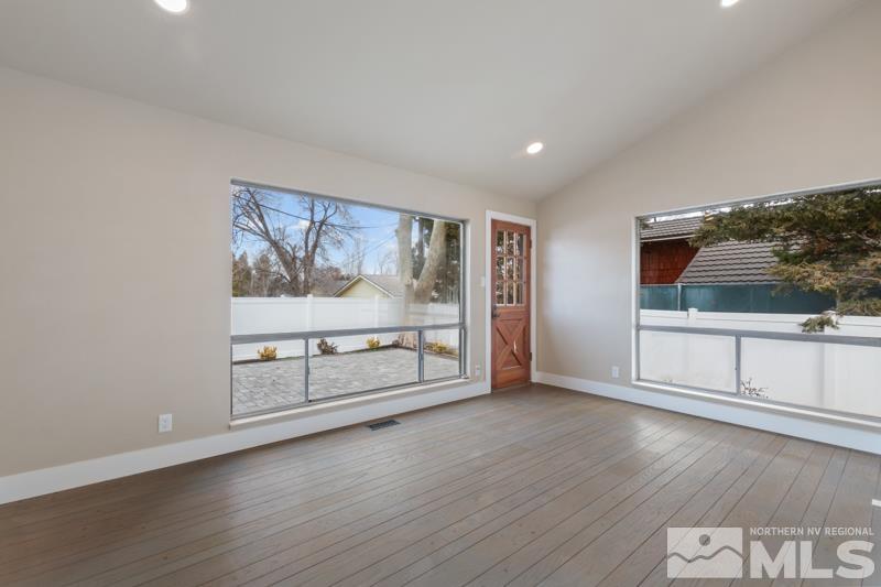 995 Skyline Boulevard Property Photo 26