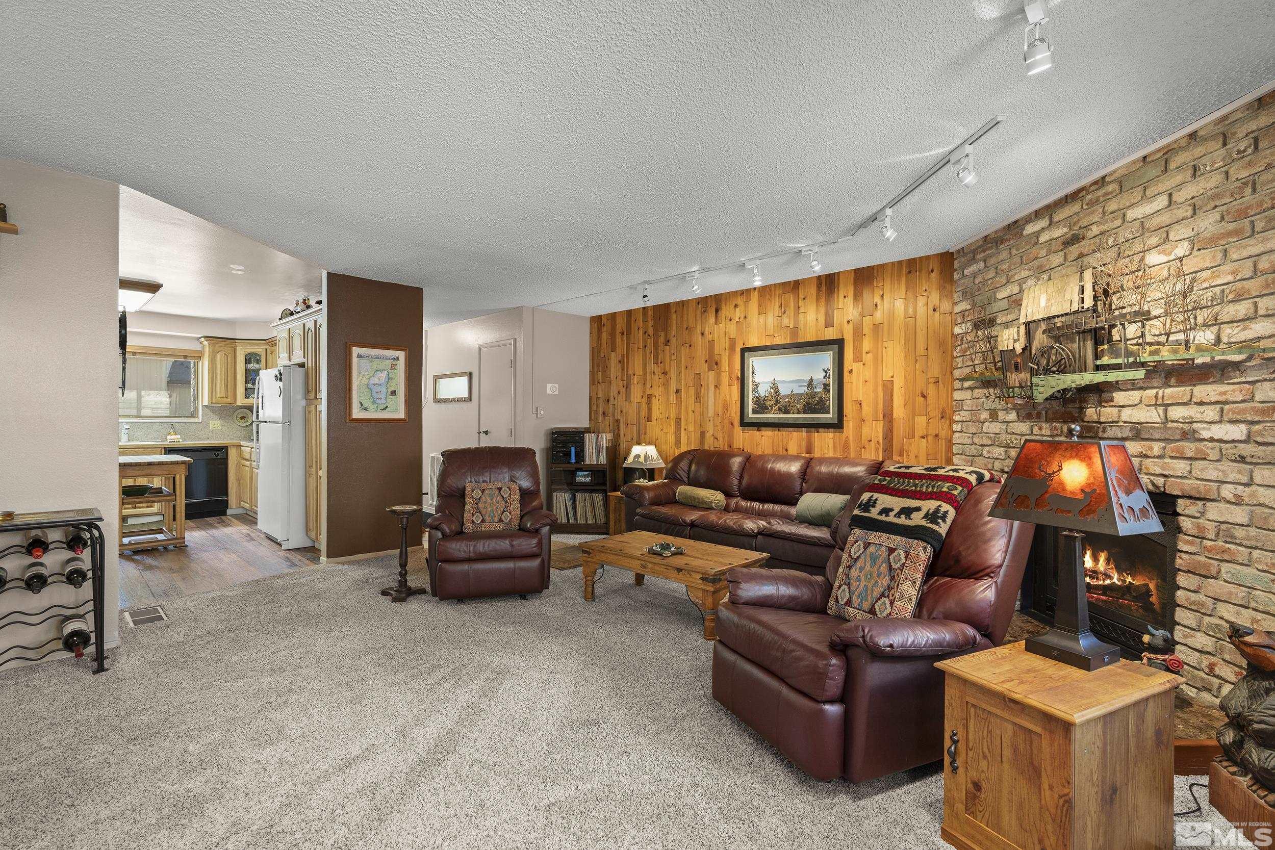 321 Ski Way 24 Property Photo