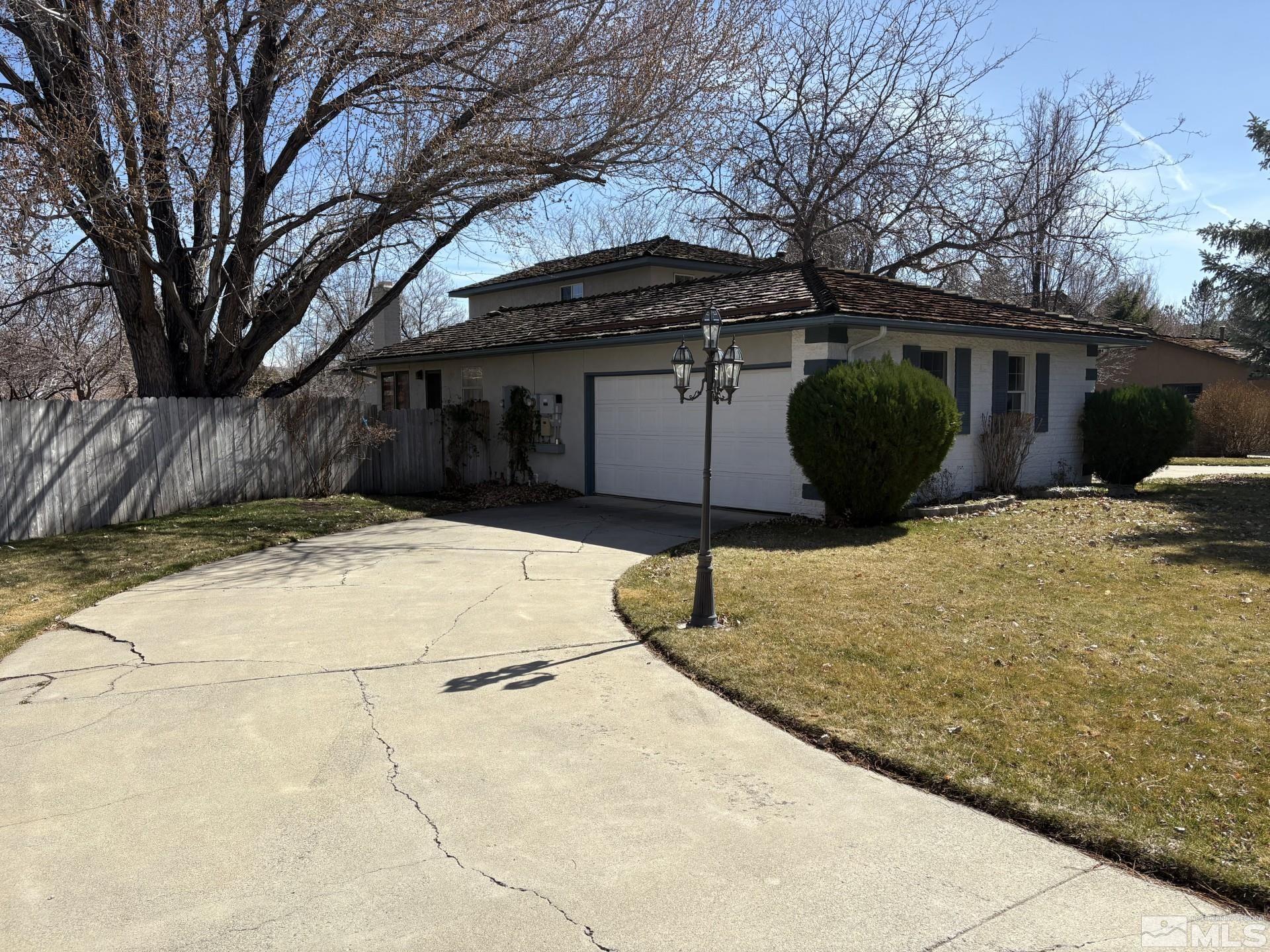 3 Comstock Circle Property Photo 3