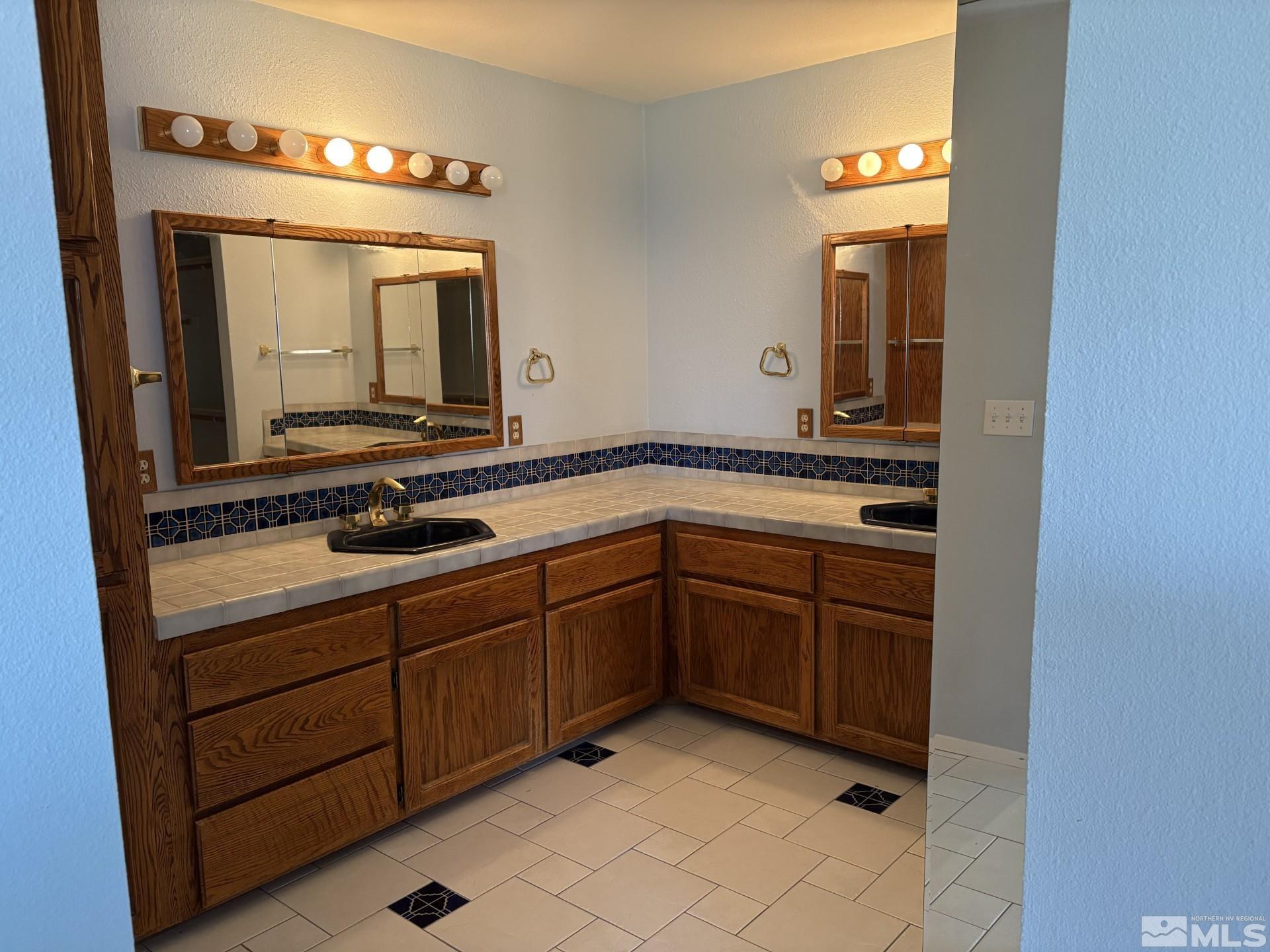 3 Comstock Circle Property Photo 20