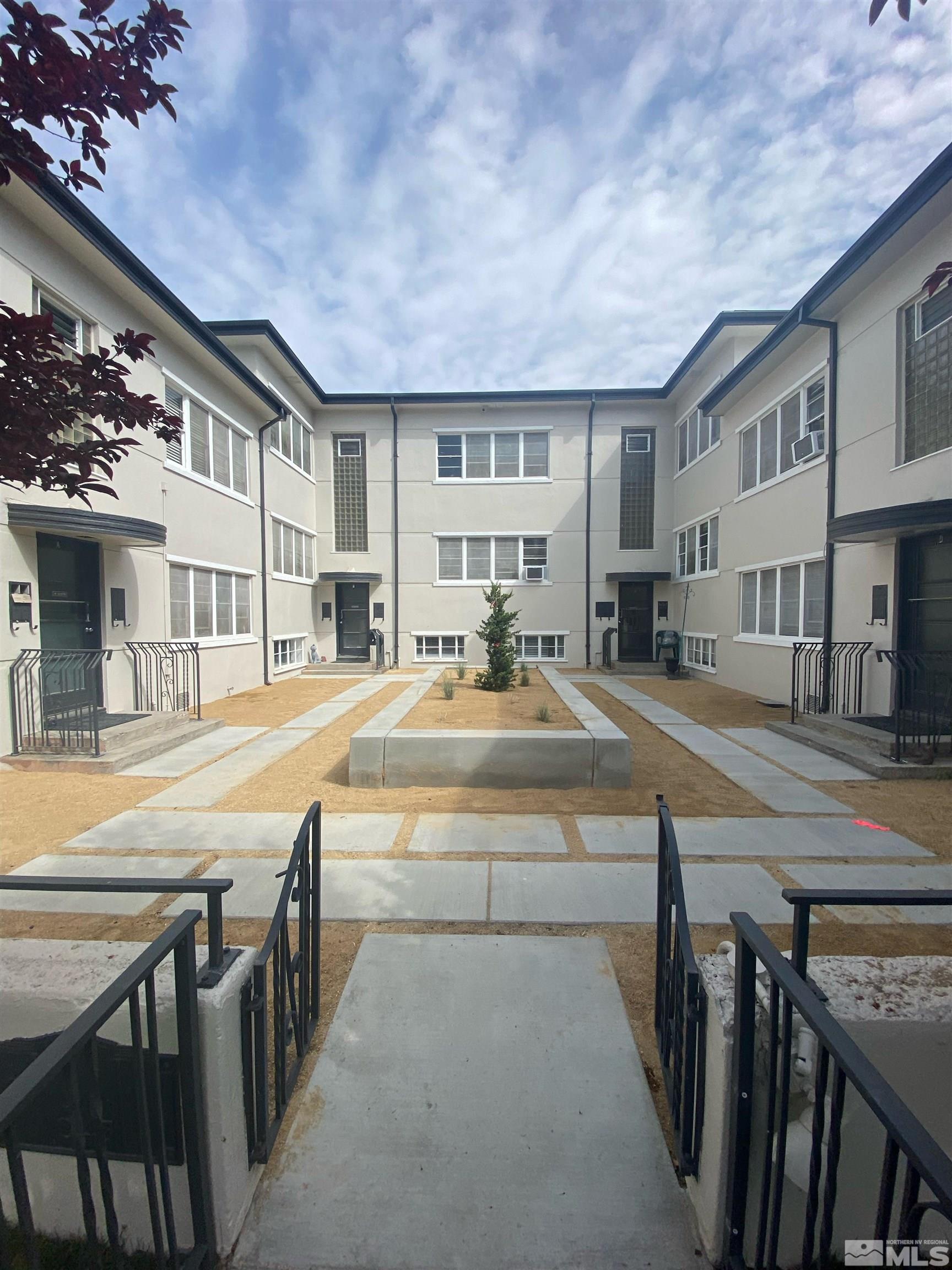 1045 Riverside Dr