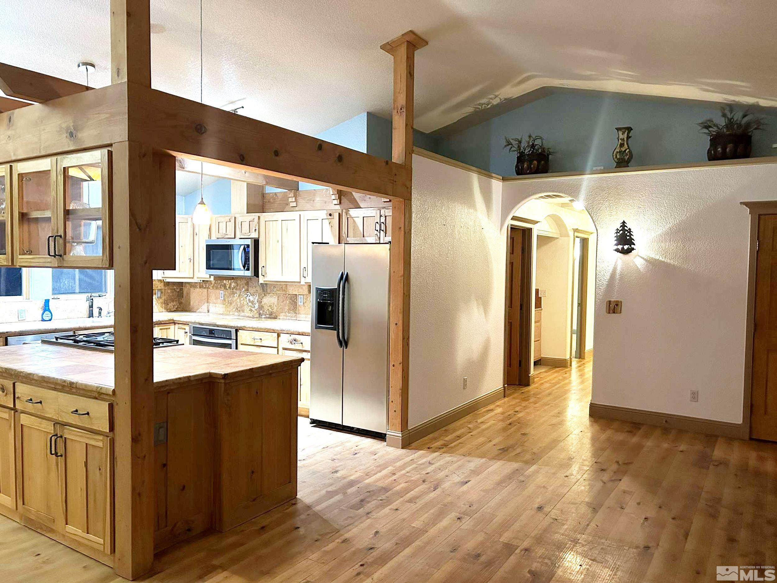 21410 Sazarac Road Property Photo 6