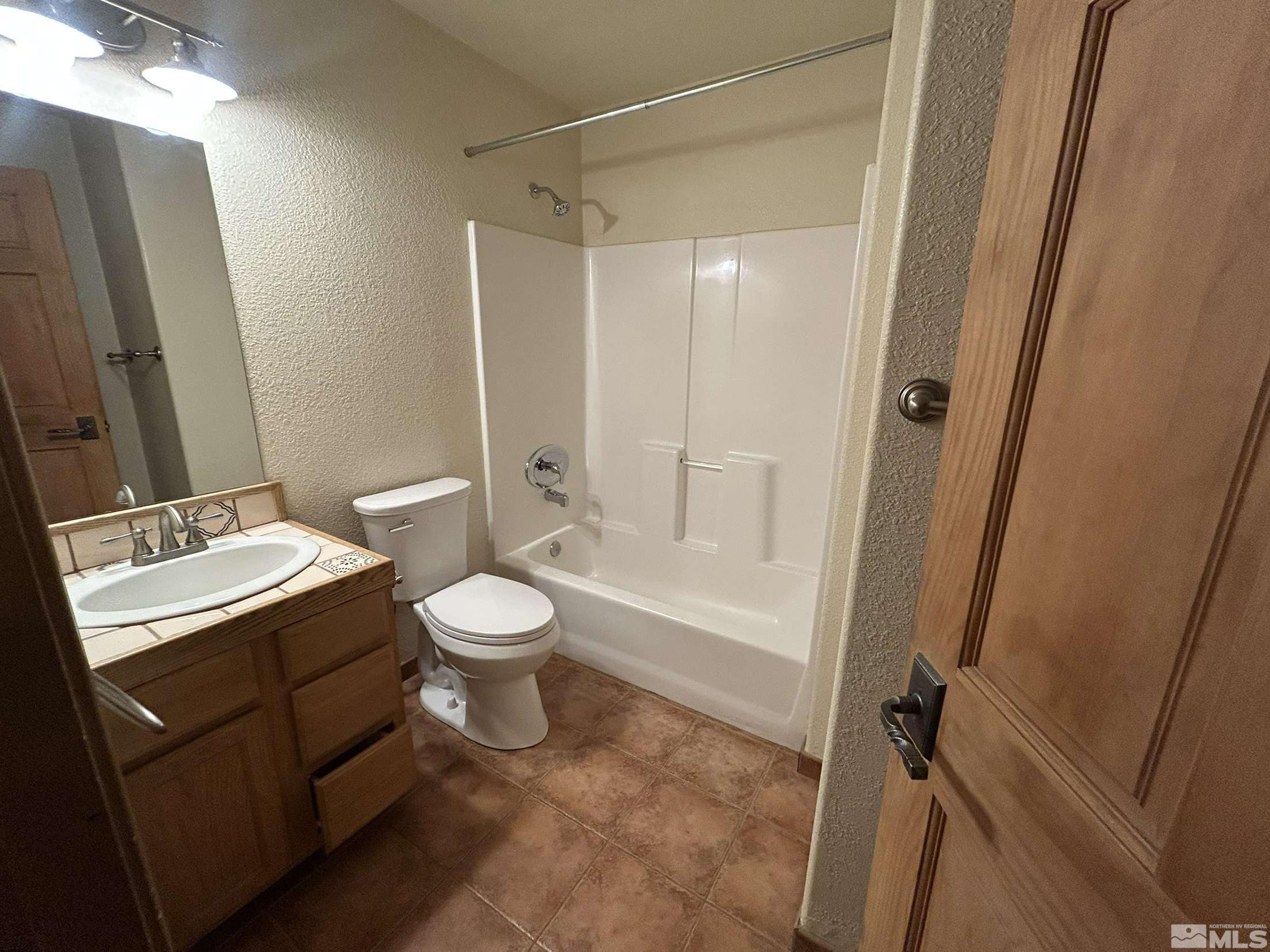 21410 Sazarac Road Property Photo 14