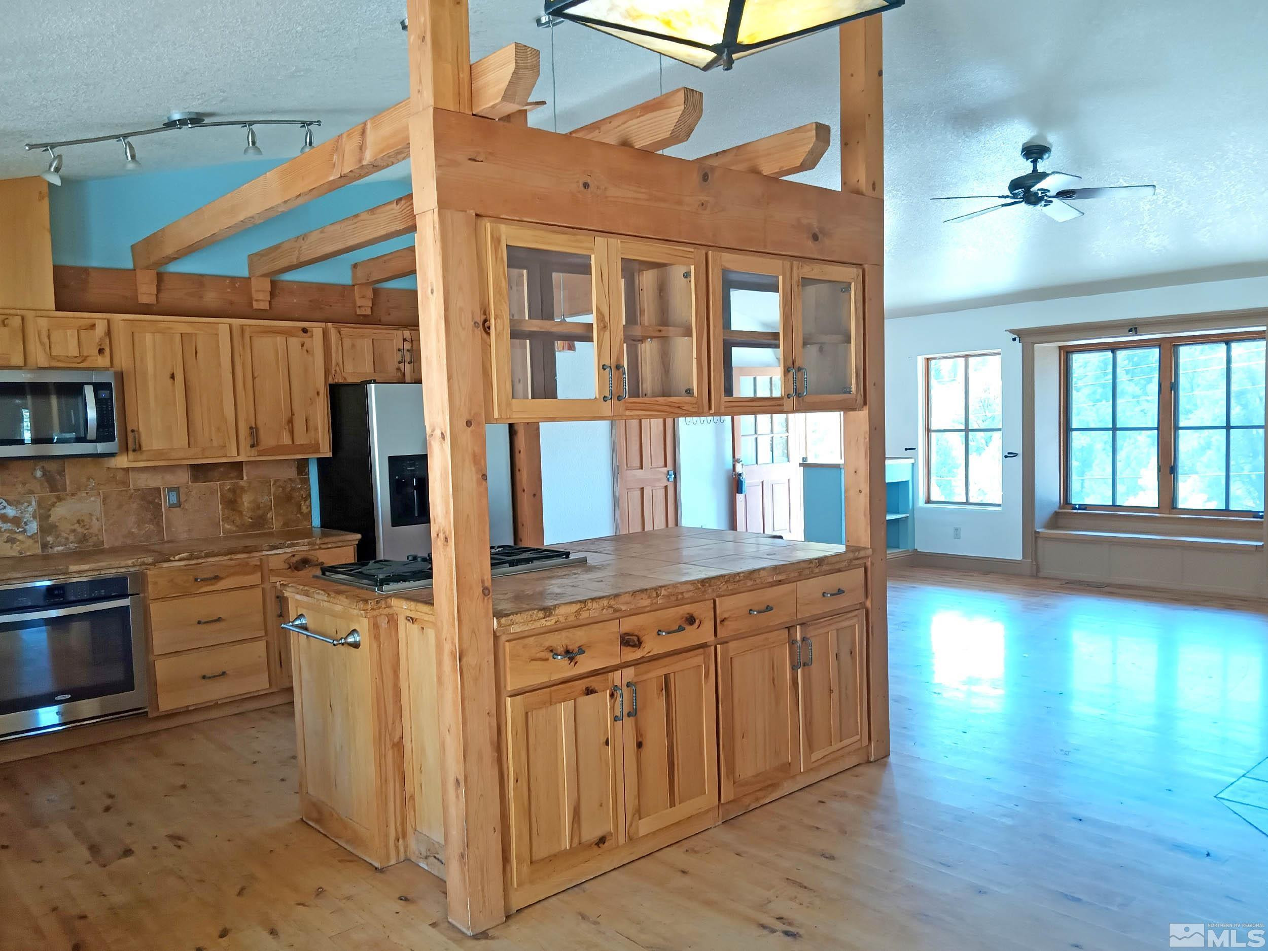 21410 Sazarac Road Property Photo 34